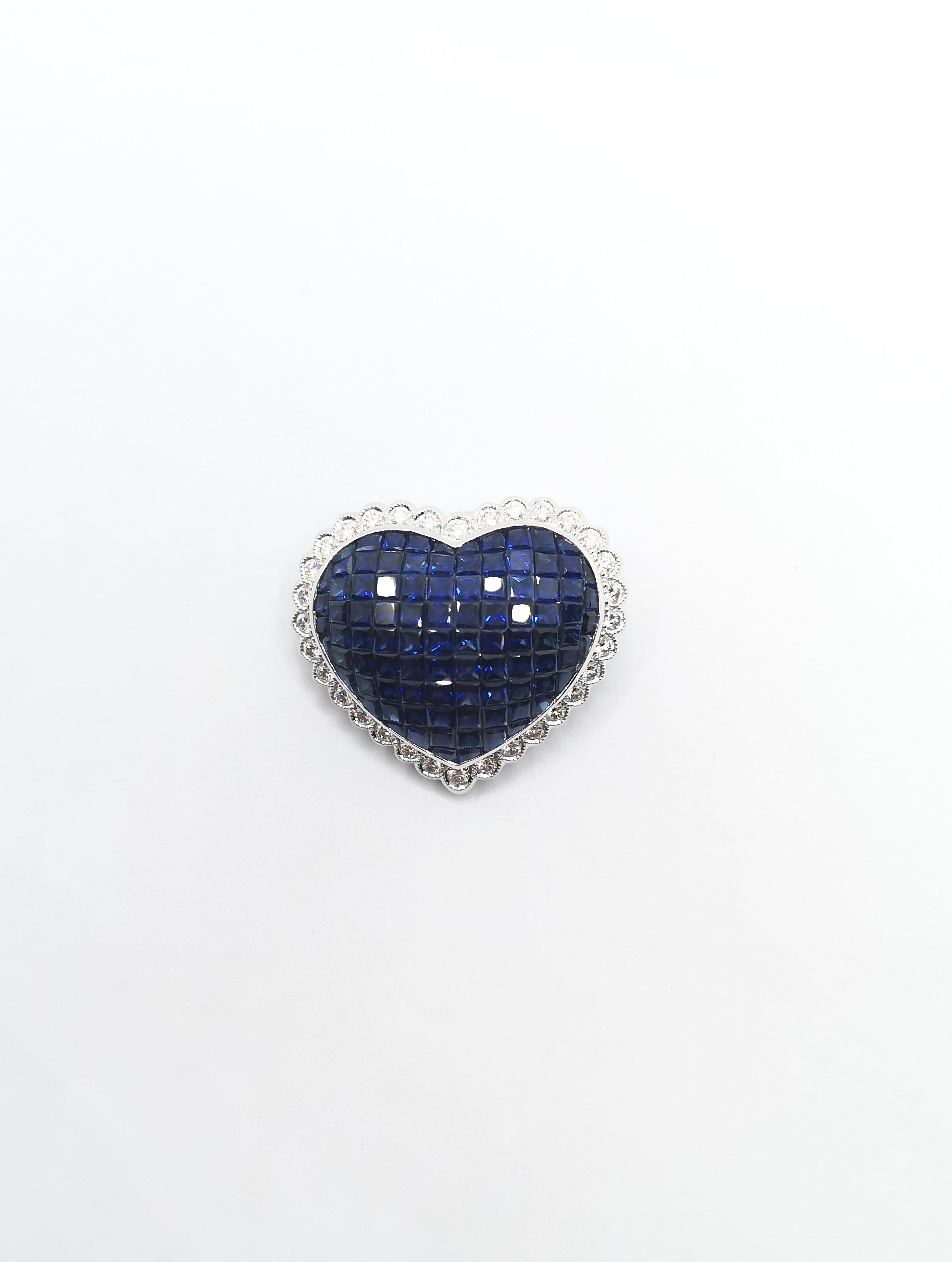 Colgante/ Broche de zafiro azul con diamantes engastado en oro blanco de 18 quilates Contemporáneo en venta