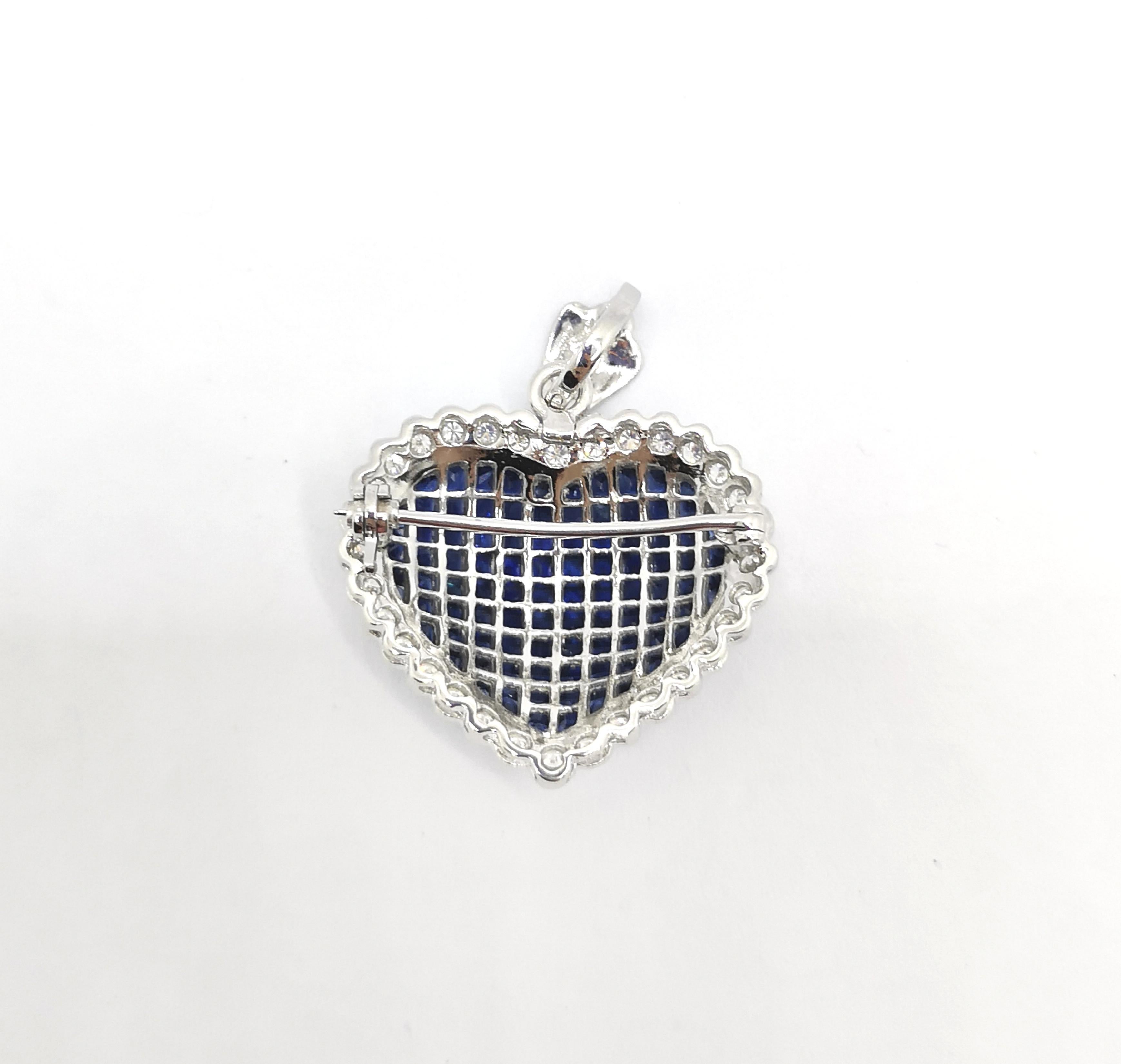 Colgante/ Broche de zafiro azul con diamantes engastado en oro blanco de 18 quilates en venta 1