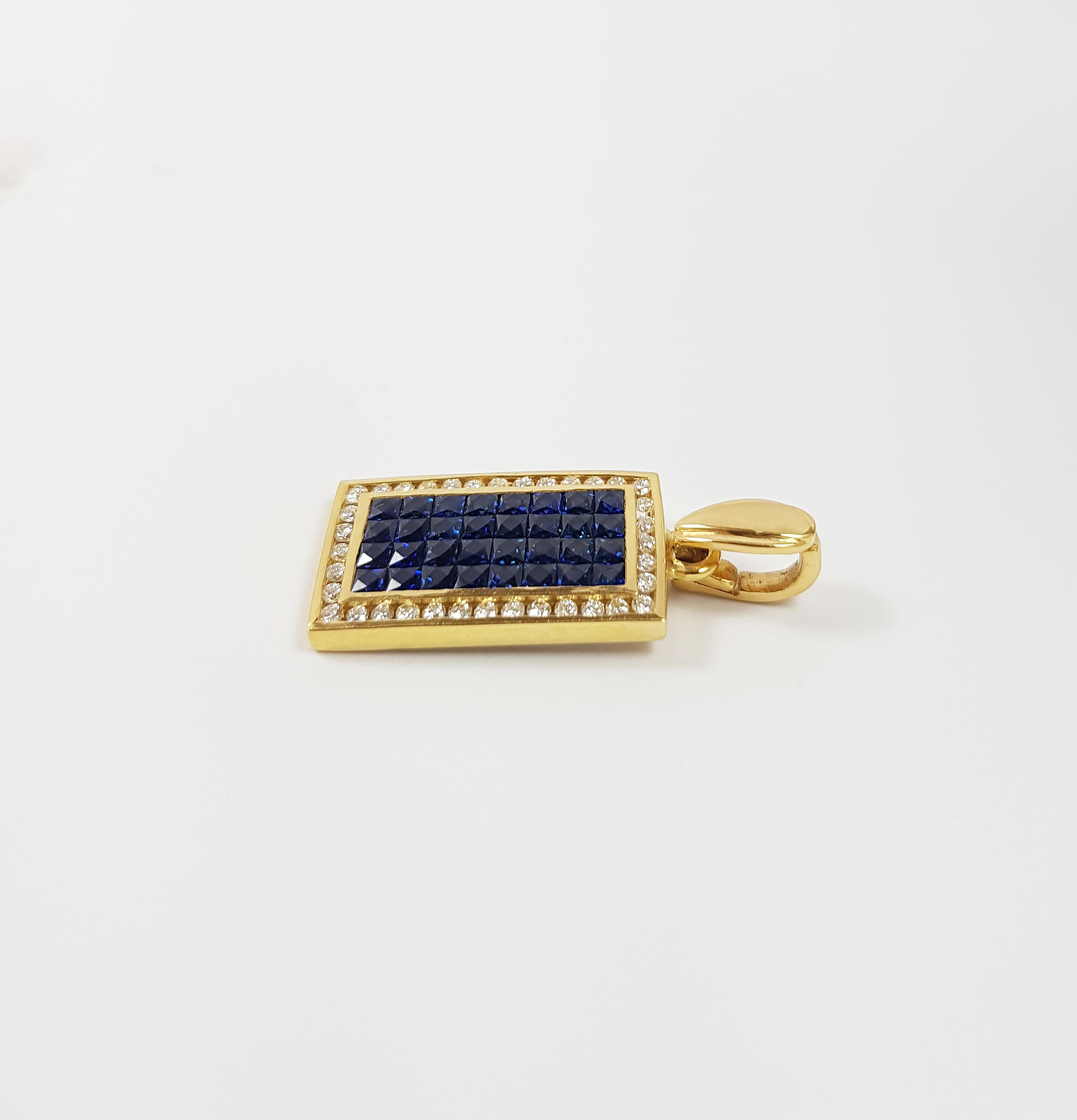 Blue Sapphire 3.20 carats with Diamond 0.42 carat Pendant set in 18 Karat Gold Settings
(chain not included)

Width: 1.3 cm
Length: 3.0 cm 

