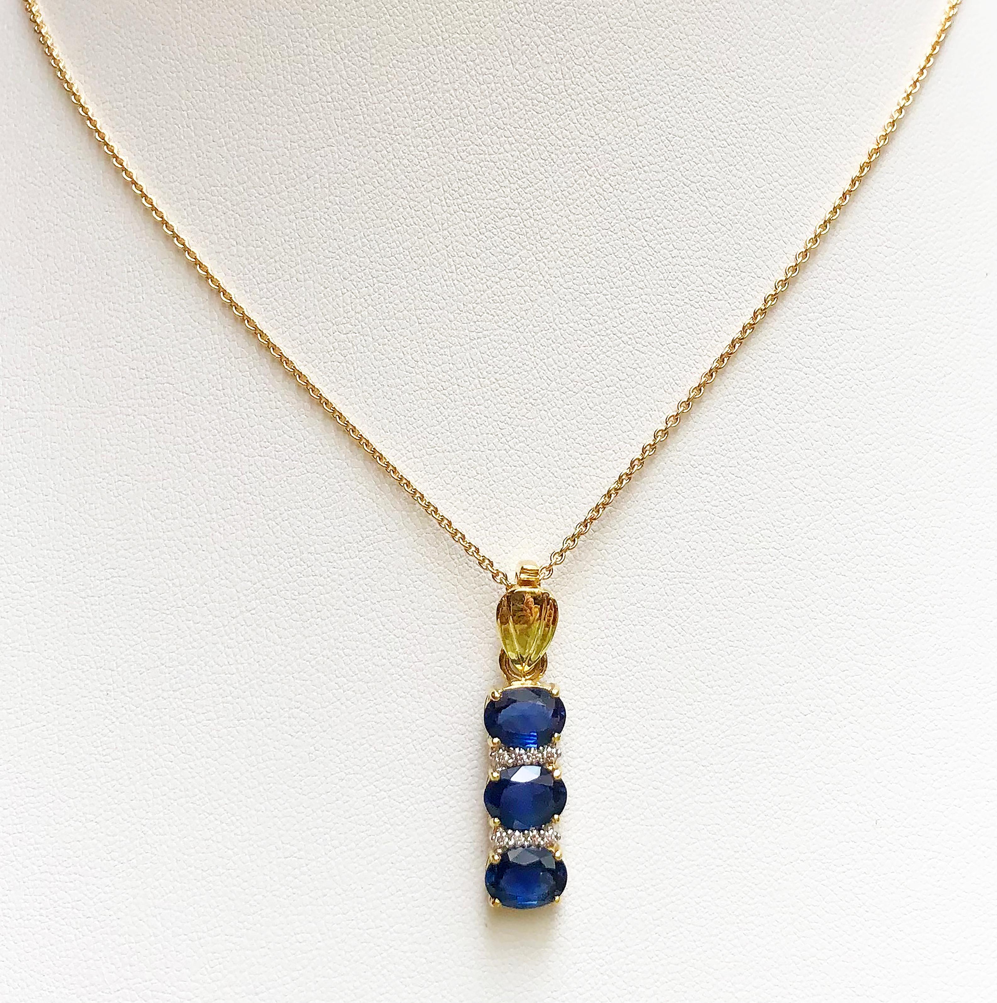 Blue Sapphire 3.96 carats with Diamond 0.10 carat Pendant set in 18 Karat Gold Settings
(chain not included)

Width:  0.8 cm 
Length: 3.3 cm
Total Weight: 5.52 grams

