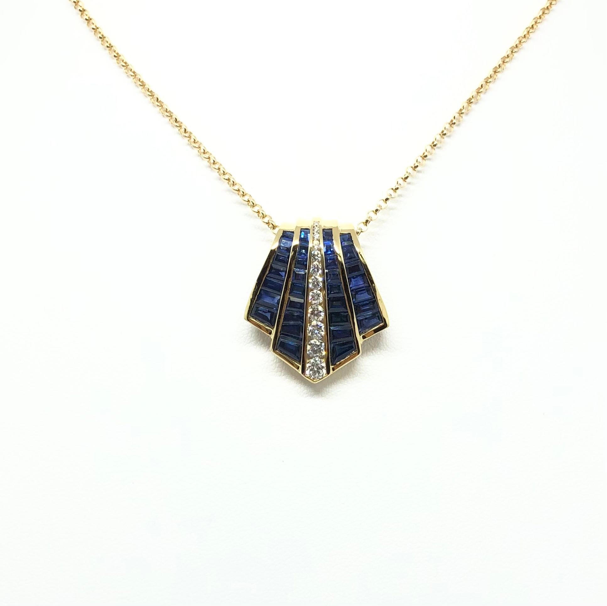 Blue Sapphire 6.28 carats with Diamond 0.41 carat Pendant set in 18 Karat Gold Settings
(chain not included)

Width: 2.2 cm 
Length: 2.4  cm
Total Weight: 8.19 grams

