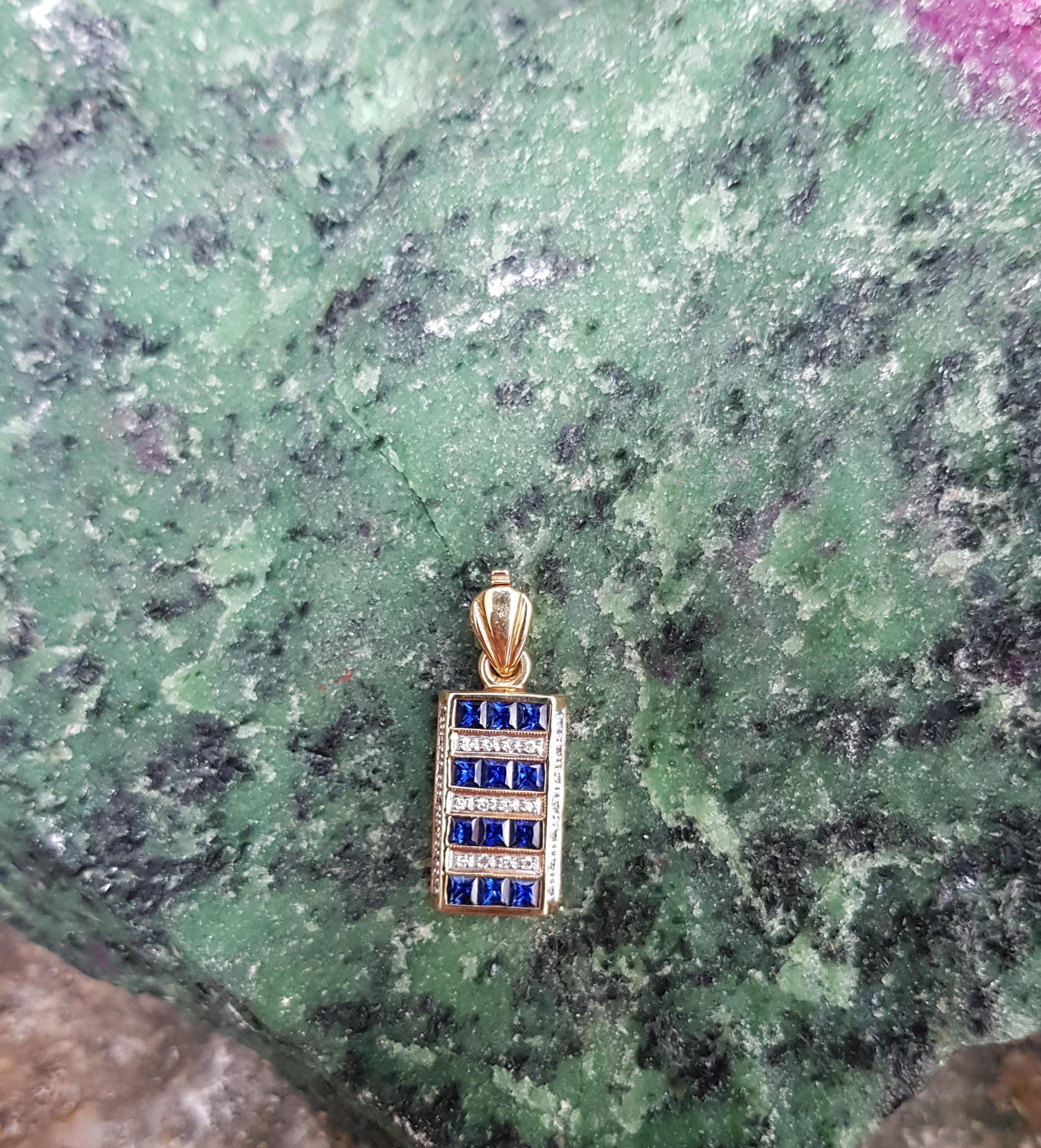 Women's or Men's Blue Sapphire with Diamond Pendant Set in 18 Karat Gold Settings For Sale