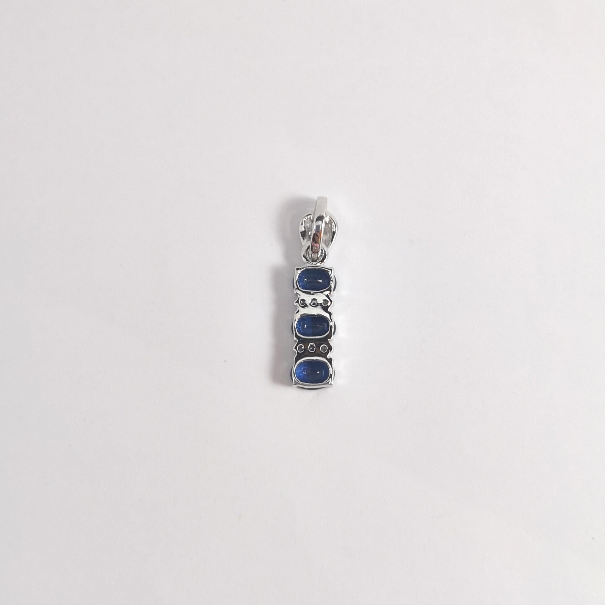 Ciondolo con zaffiro blu e diamante con montatura in oro bianco 18 carati in vendita 3
