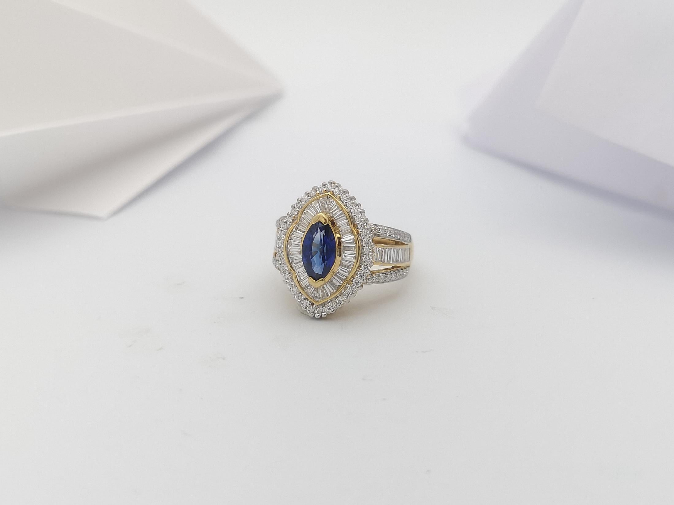 Blue Sapphire with Diamond Ring set in 18 Karat Gold Set For Sale 11