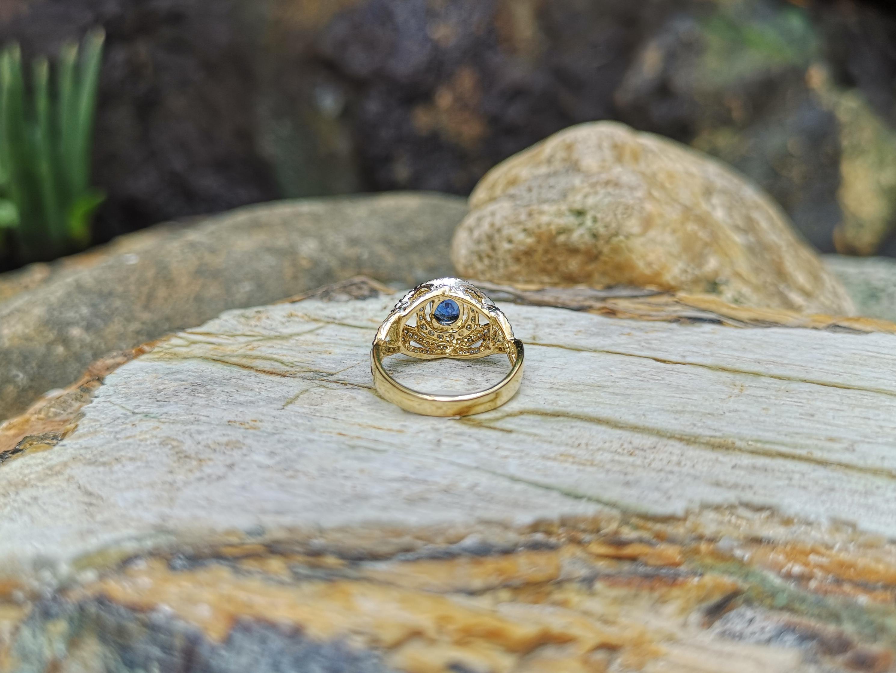 Blue Sapphire with Diamond Ring Set in 18 Karat Gold Settings For Sale 2