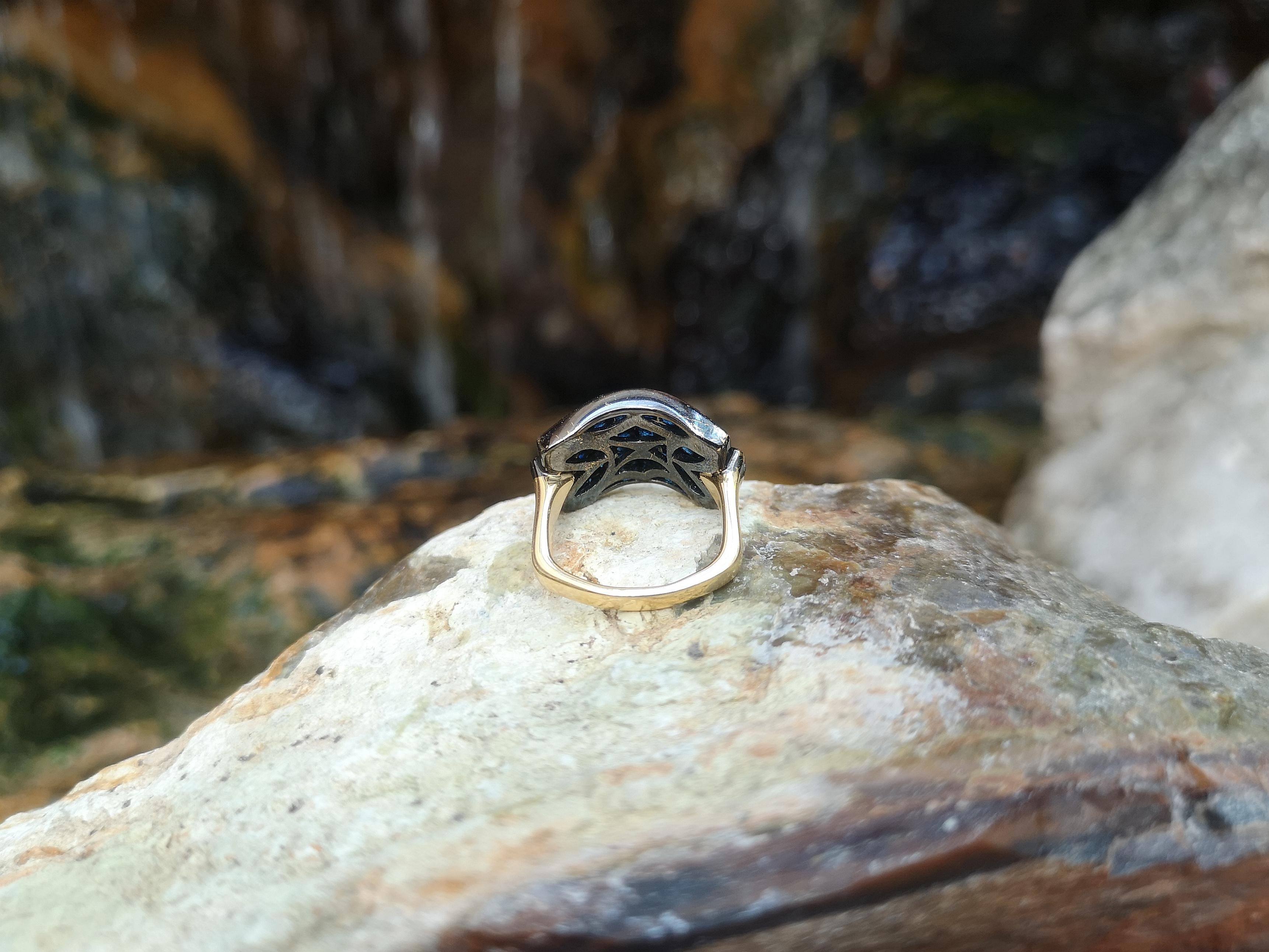 Anillo Zafiro Azul con Diamantes Engastado en Oro de 18 Kilates en venta 4