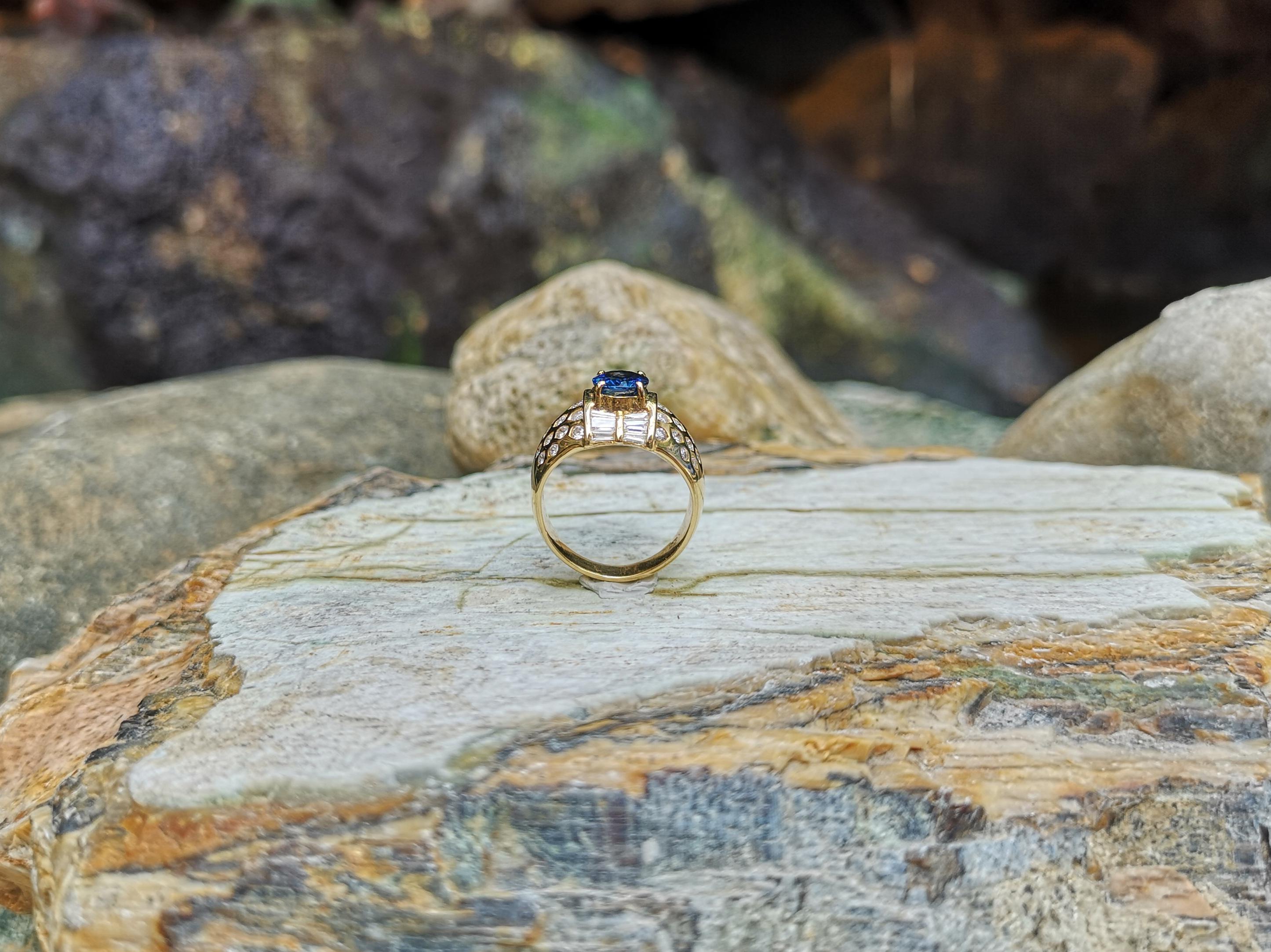 Blauer blauer Saphir mit Diamantring in 18 Karat Goldfassung im Angebot 5