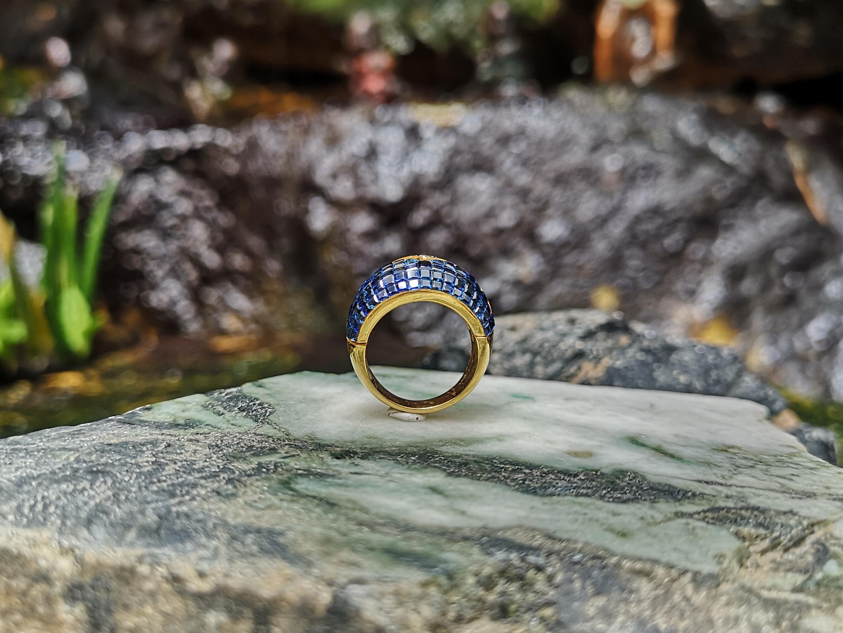 Blue Sapphire with Diamond Ring Set in 18 Karat Gold Settings For Sale 5