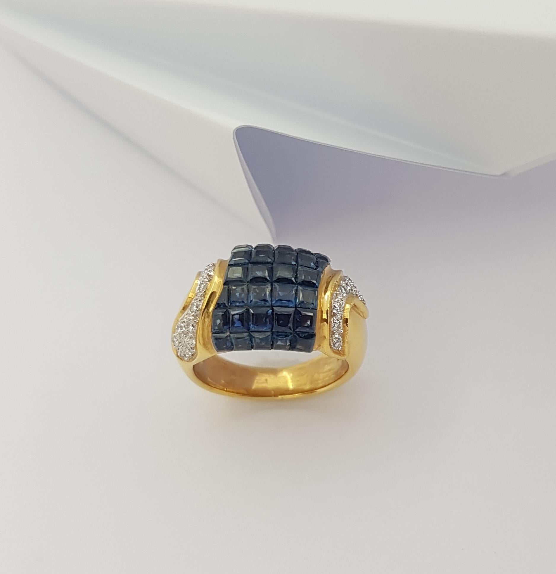 Blue Sapphire with Diamond Ring Set in 18 Karat Gold Settings For Sale 5