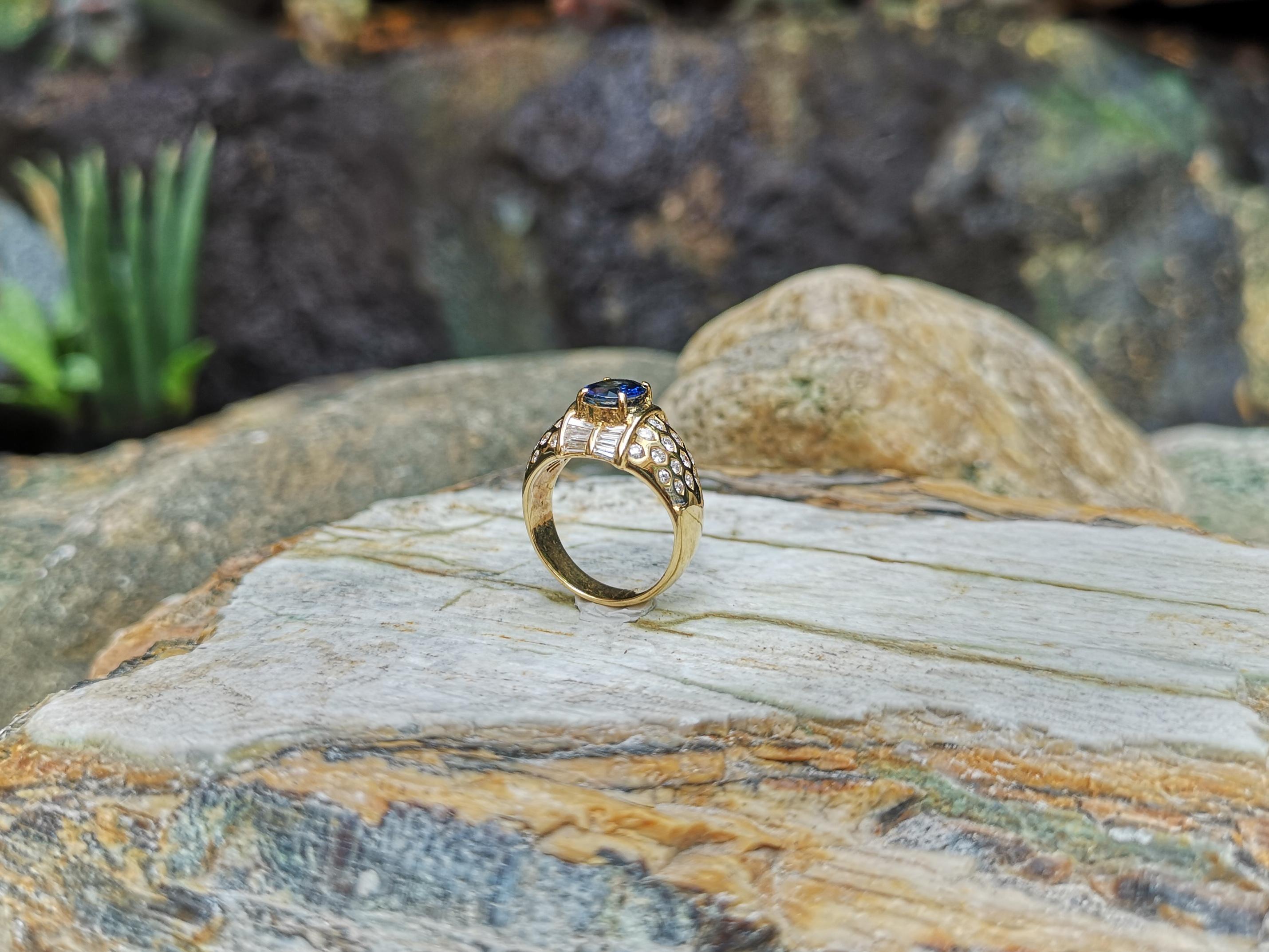 Blauer blauer Saphir mit Diamantring in 18 Karat Goldfassung im Angebot 6