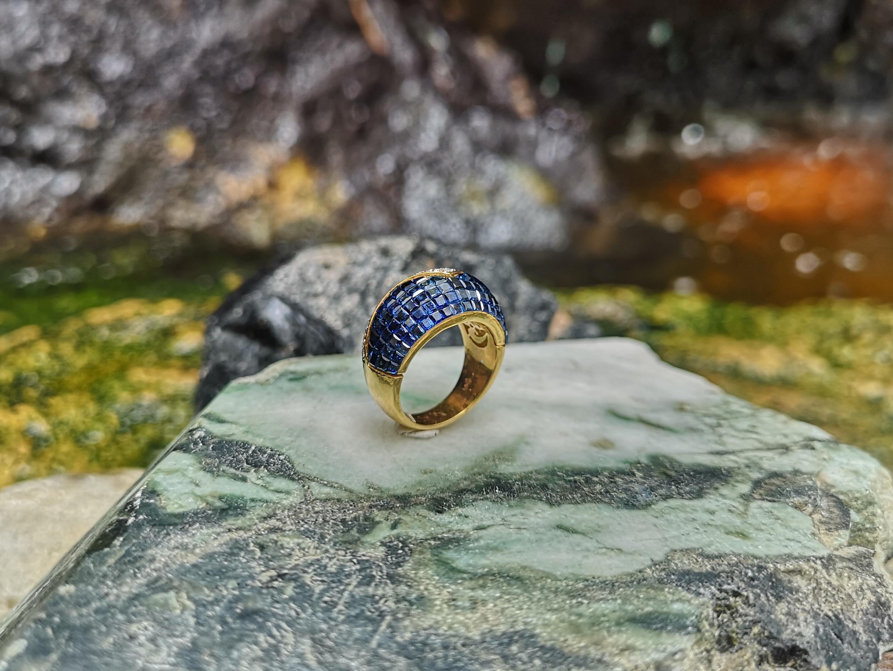 Blue Sapphire with Diamond Ring Set in 18 Karat Gold Settings For Sale 6