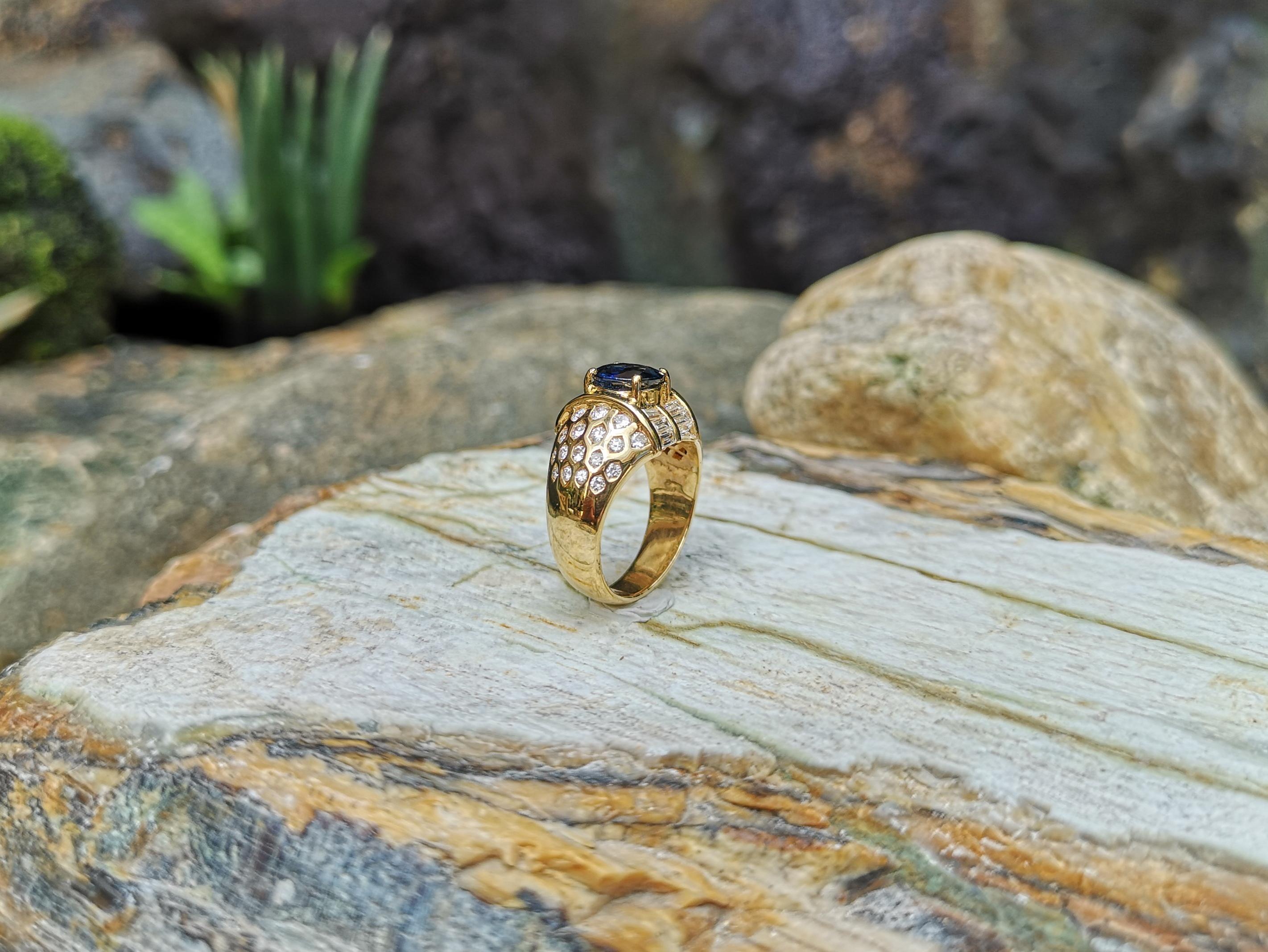 Blauer blauer Saphir mit Diamantring in 18 Karat Goldfassung im Angebot 7