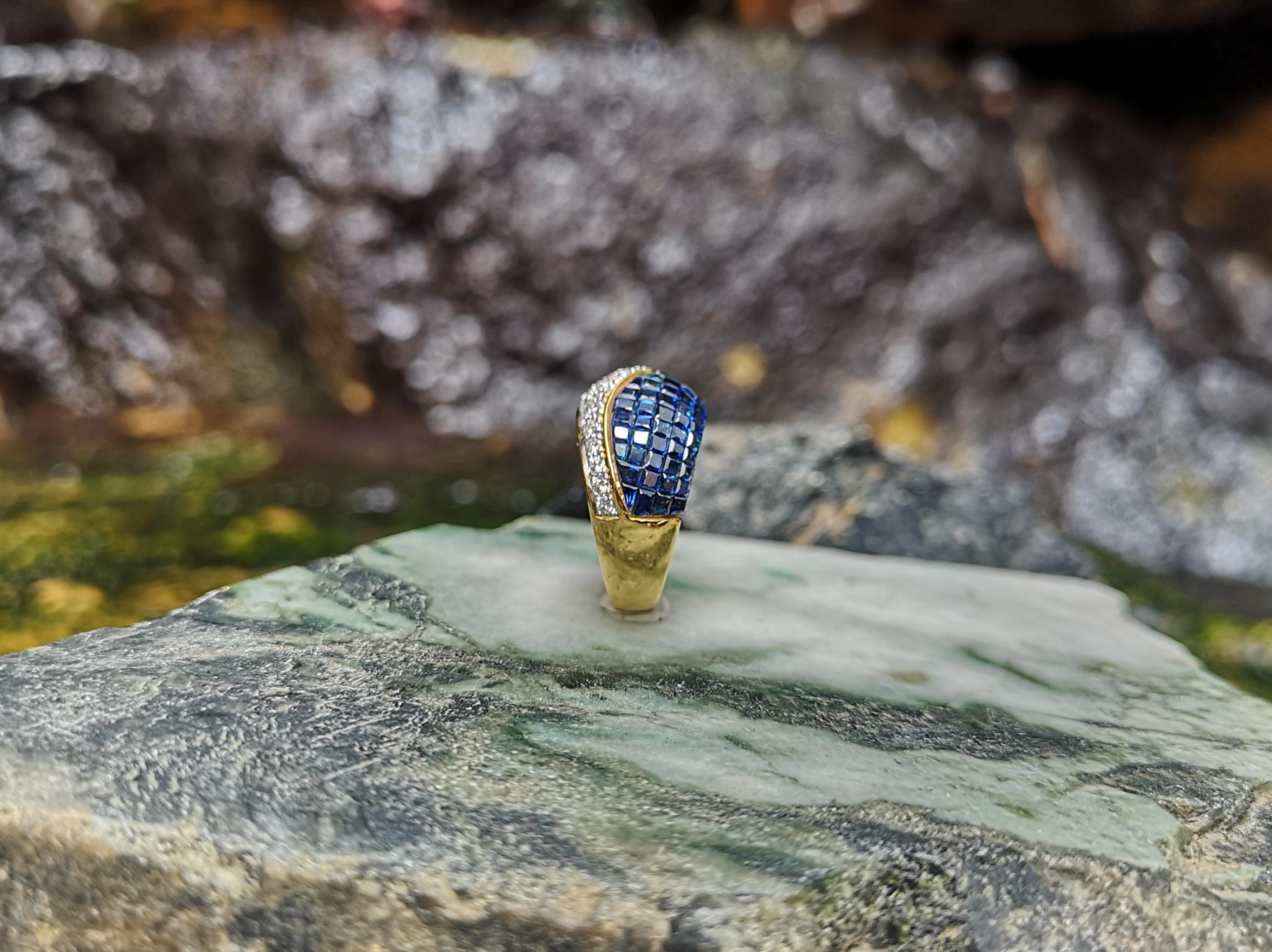 Blue Sapphire with Diamond Ring Set in 18 Karat Gold Settings For Sale 7