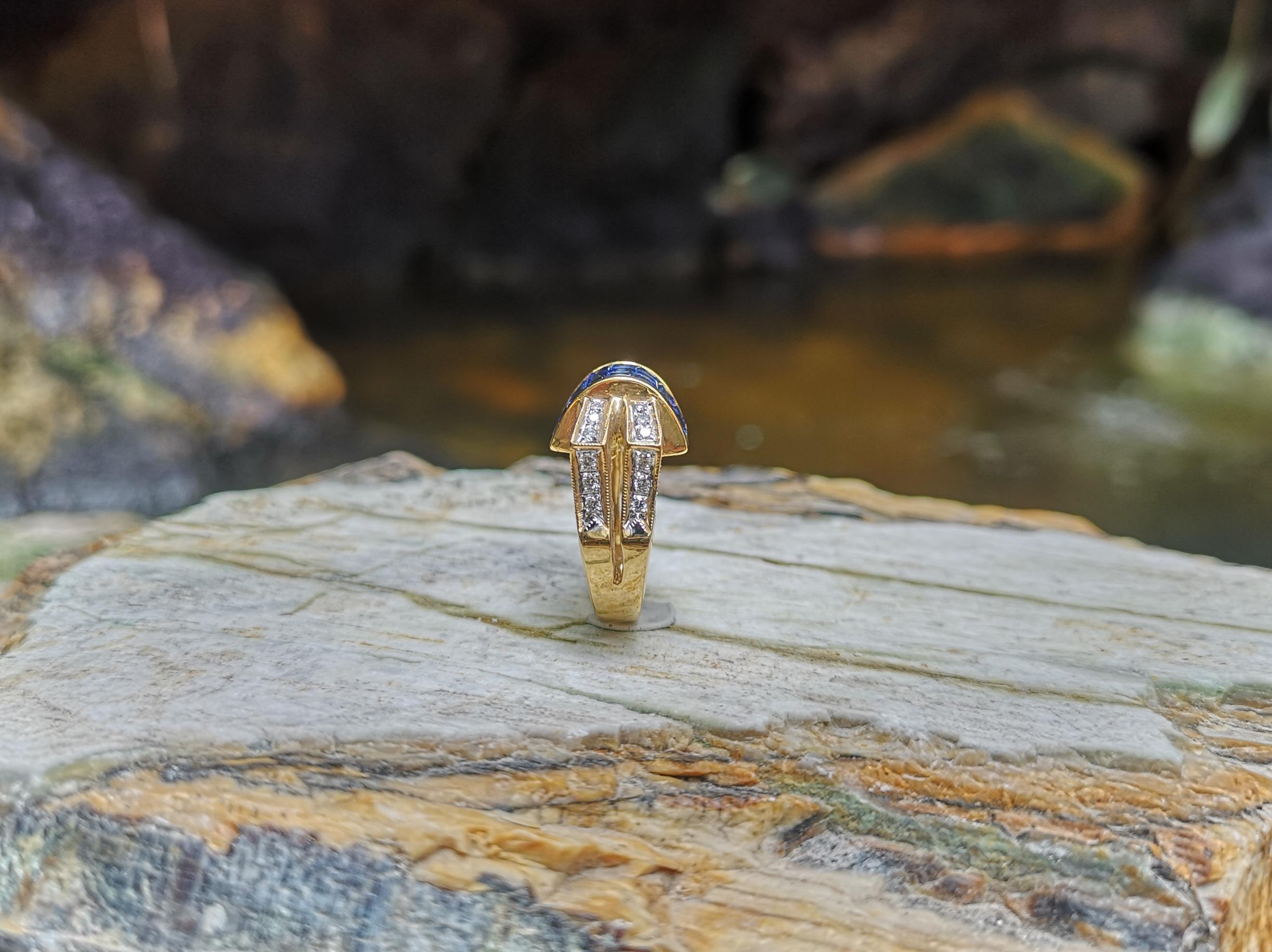 Blue Sapphire with Diamond Ring Set in 18 Karat Gold Settings For Sale 9