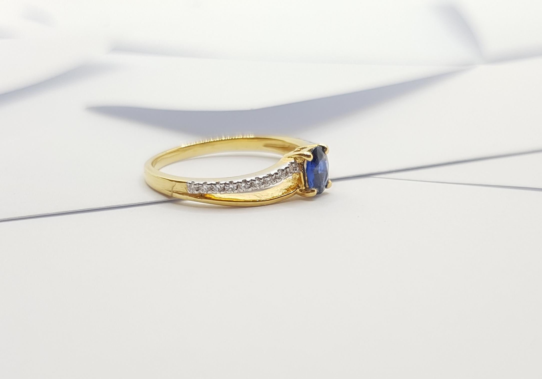 Blauer Saphir mit Diamantring aus 18 Karat Gold in Fassungen im Angebot 9