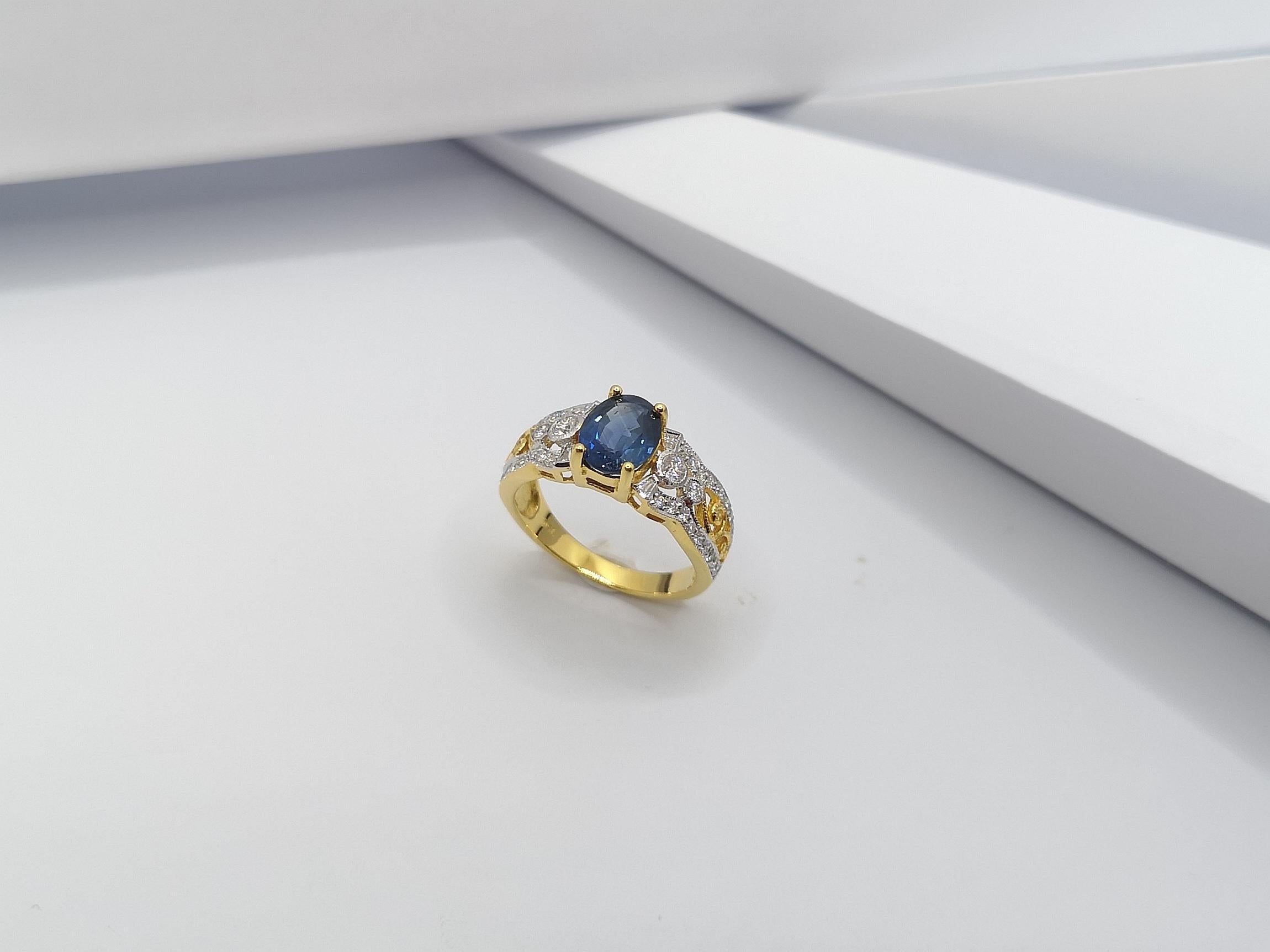 Blue Sapphire  with Diamond Ring set in 18 Karat Gold Settings For Sale 9