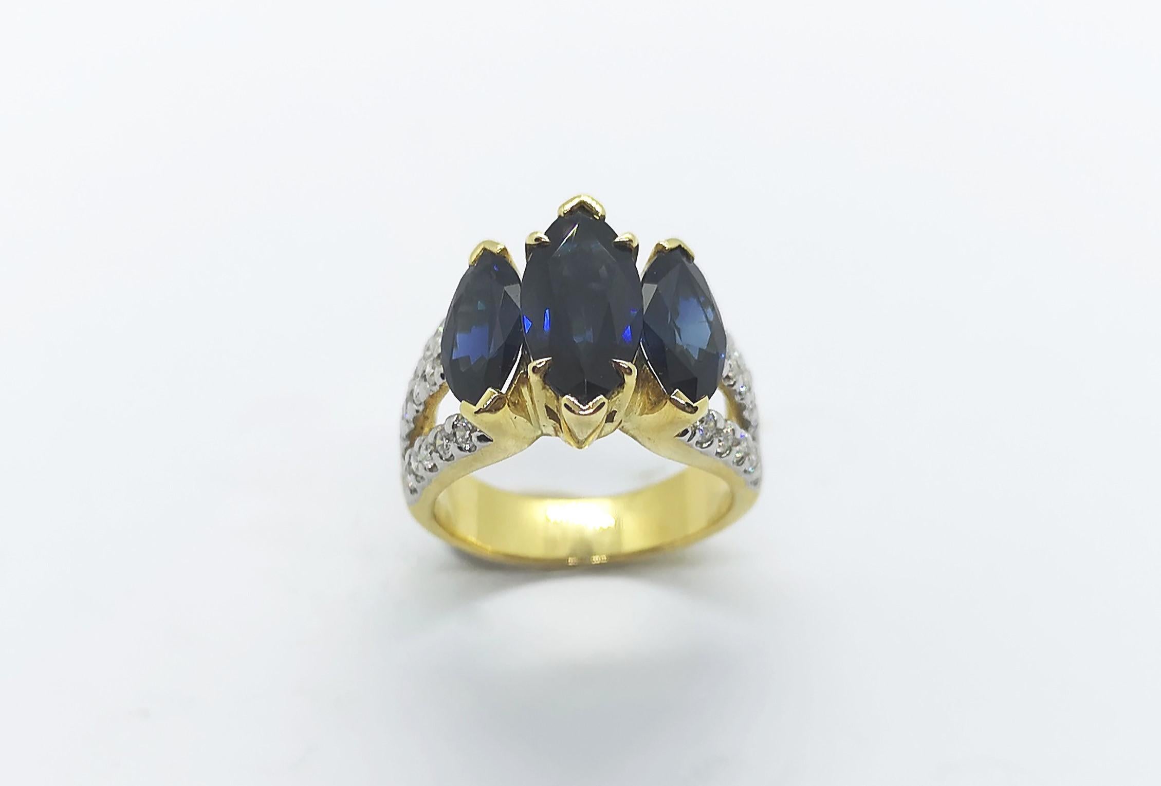 Bague en saphir bleu de 4,16 carats et diamant de 0,53 carat, montés sur or 18 carats

Largeur : 1,5 cm
Longueur : 1,4 cm 
Taille de l'anneau : 50

