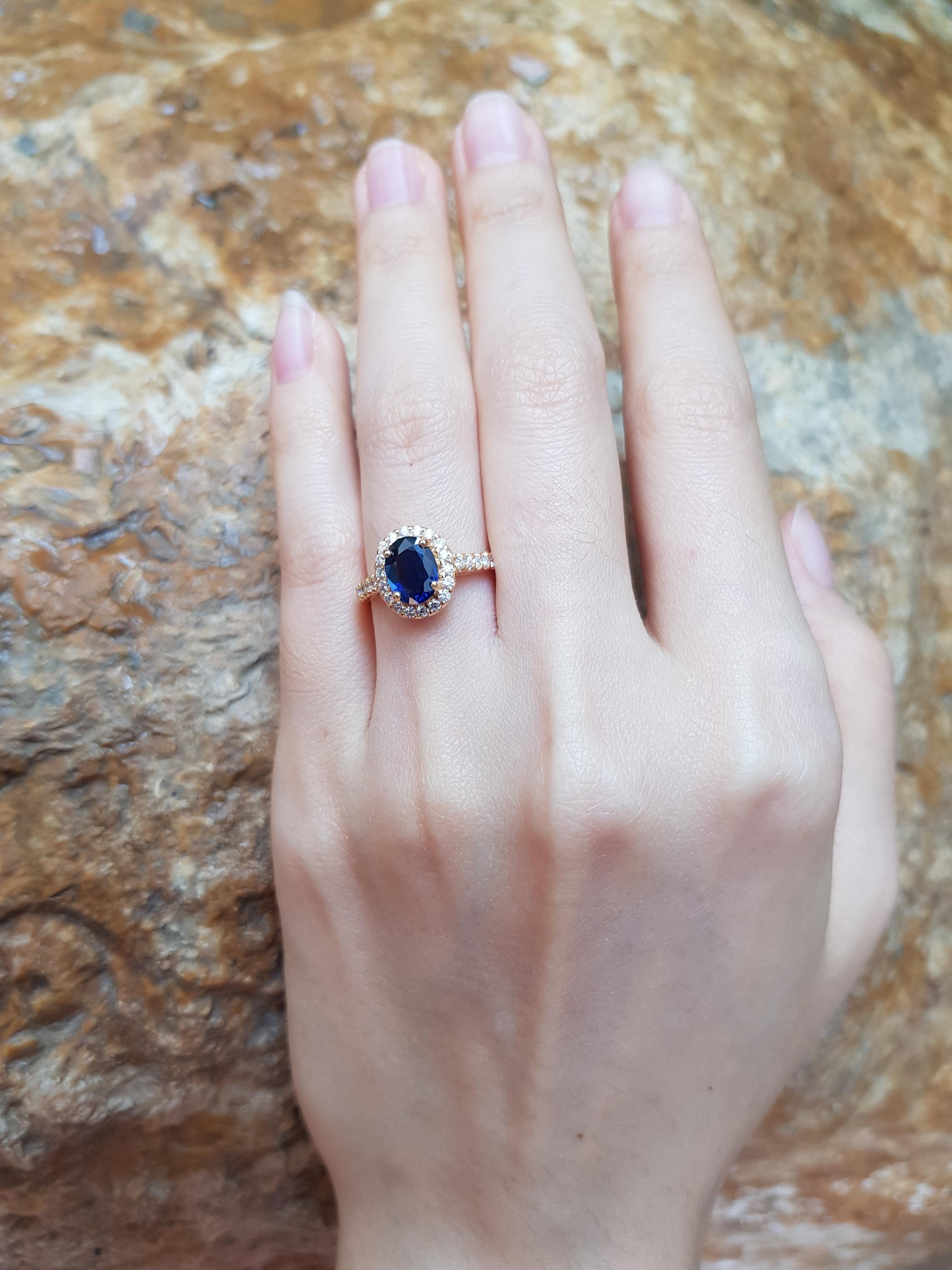 Blue Sapphire 1.09 carats with Diamond 0.33 carat Ring set in 18 Karat Gold Settings

Width: 0.9 cm
Length: 1.0 cm 
Ring Size: 51

