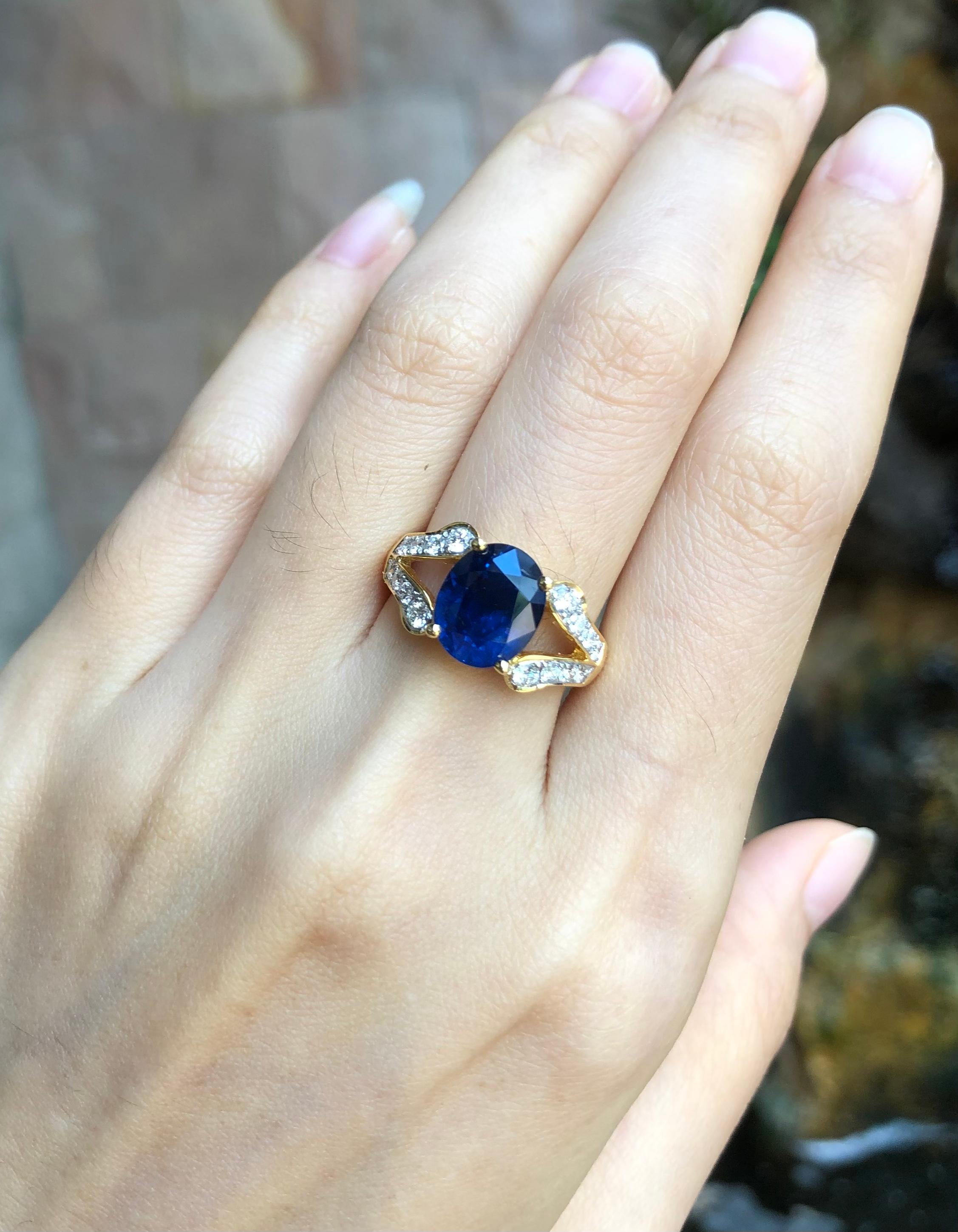 Blue Sapphire 4.13 carats with Diamond 0.43 carat Ring set in 18 Karat Gold Settings

Width:  0.8 cm 
Length: 1.0 cm
Ring Size: 53
Total Weight: 5.91 grams

