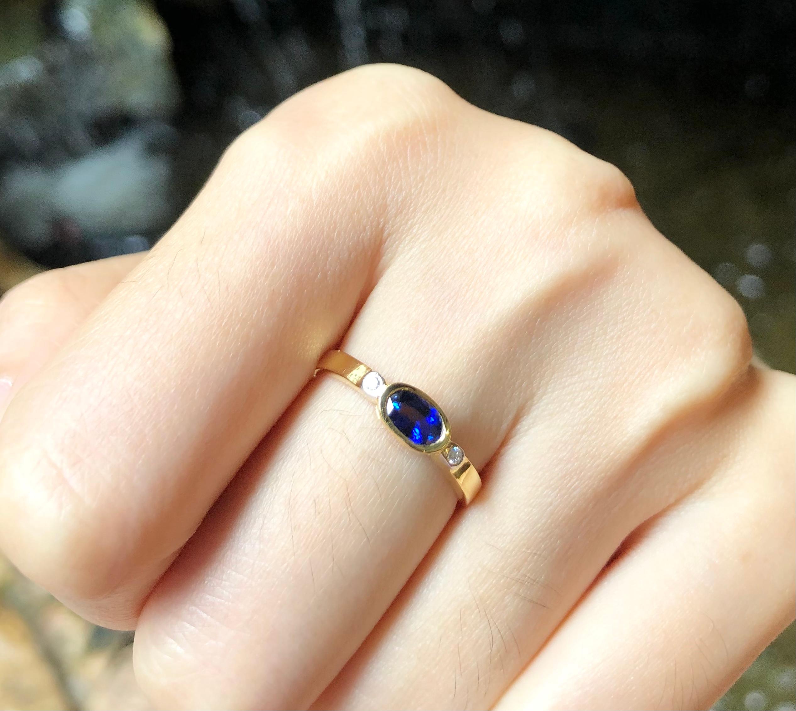 Blue Sapphire 0.45 carat with Diamond 0.02 carat Ring set in 18 Karat Gold Settings

Width:  1.0 cm 
Length: 0.4 cm
Ring Size: 52
Total Weight: 2.14 grams

Blue Sapphire 
Width:  0.7 cm 
Length: 0.4 cm
