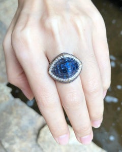 Blue Sapphire with Diamond Ring Set in 18 Karat Gold Settings