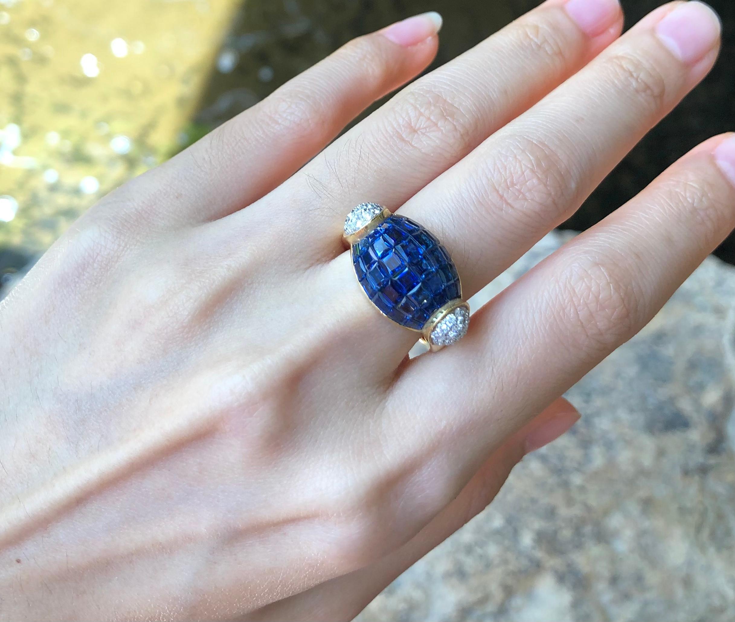Blauer blauer Saphir mit Diamantring in 18 Karat Goldfassung (Zeitgenössisch) im Angebot