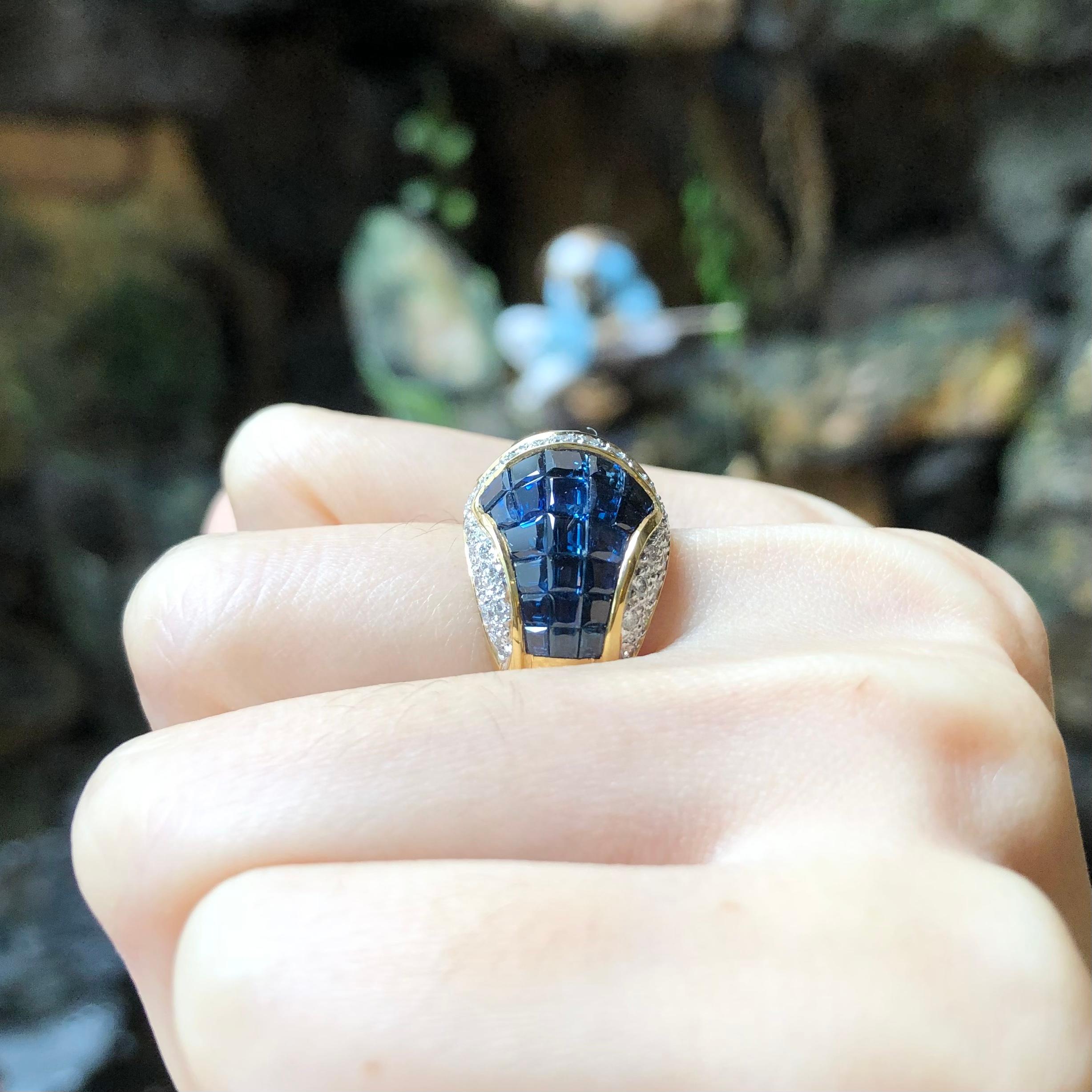 Contemporary Blue Sapphire with Diamond Ring set in 18 Karat Gold Settings For Sale