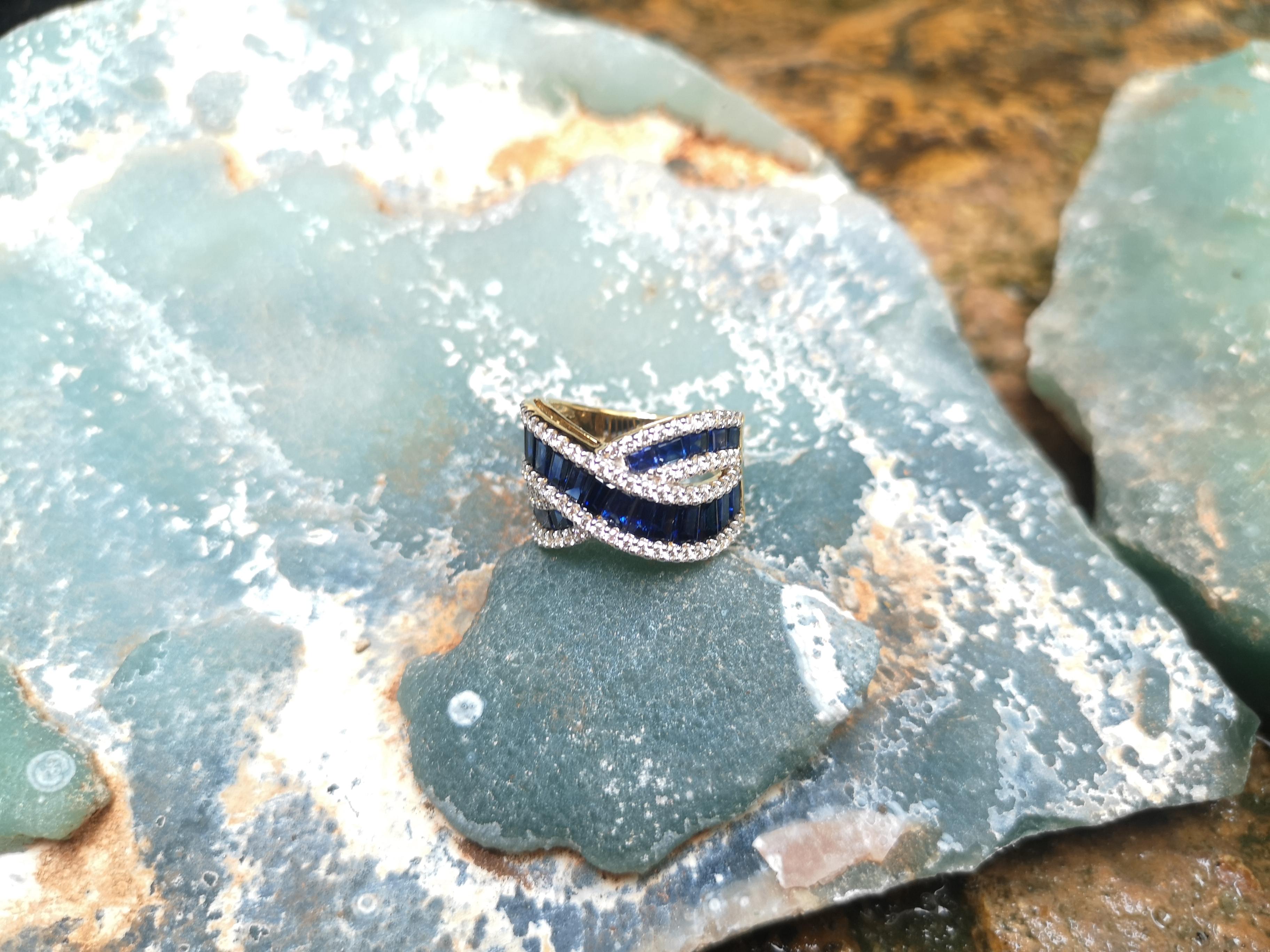 Blauer blauer Saphir mit Diamantring in 18 Karat Goldfassung (Baguetteschliff) im Angebot