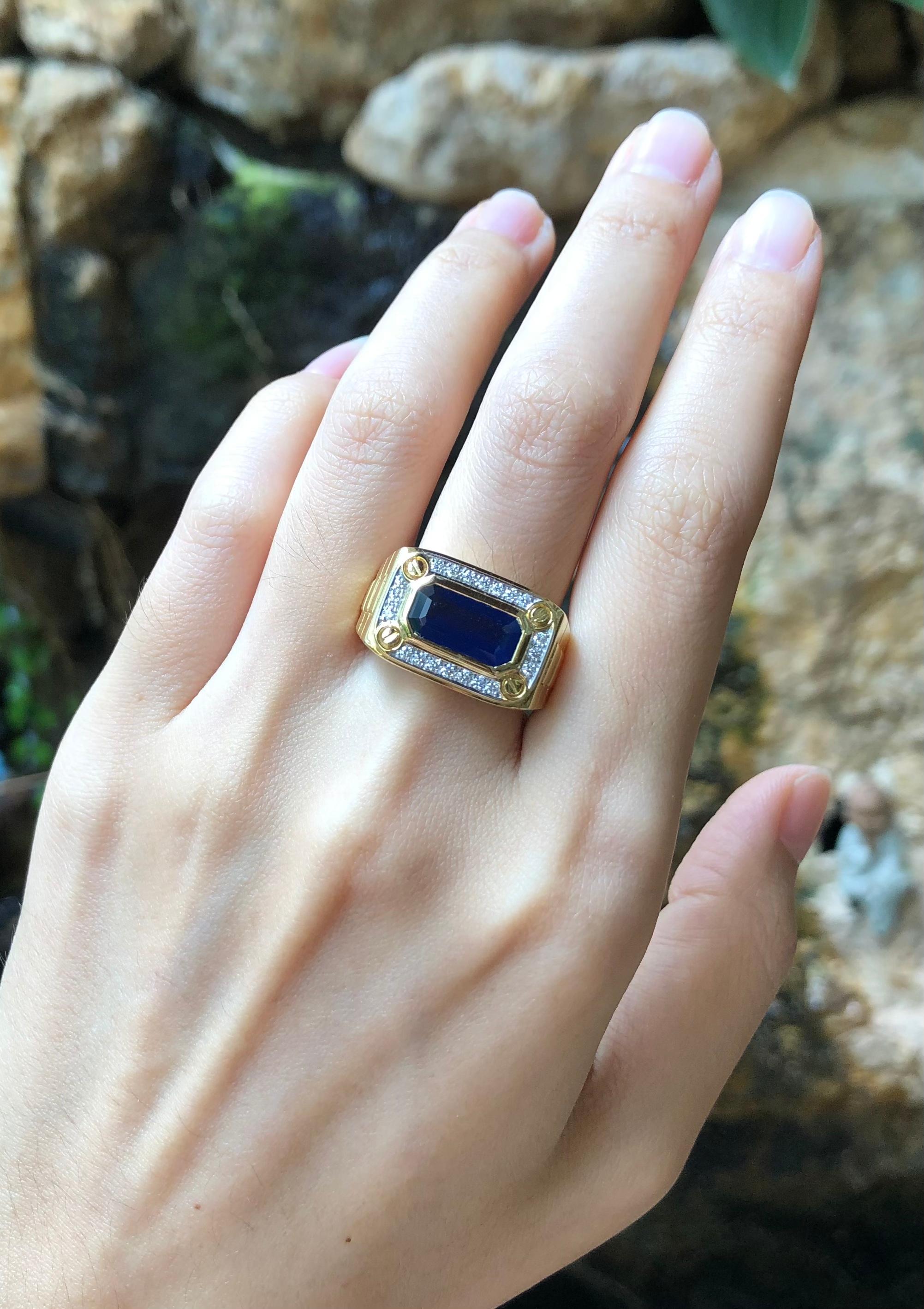 Blauer Saphir mit Diamantring aus 18 Karat Gold in Fassungen für Damen oder Herren im Angebot