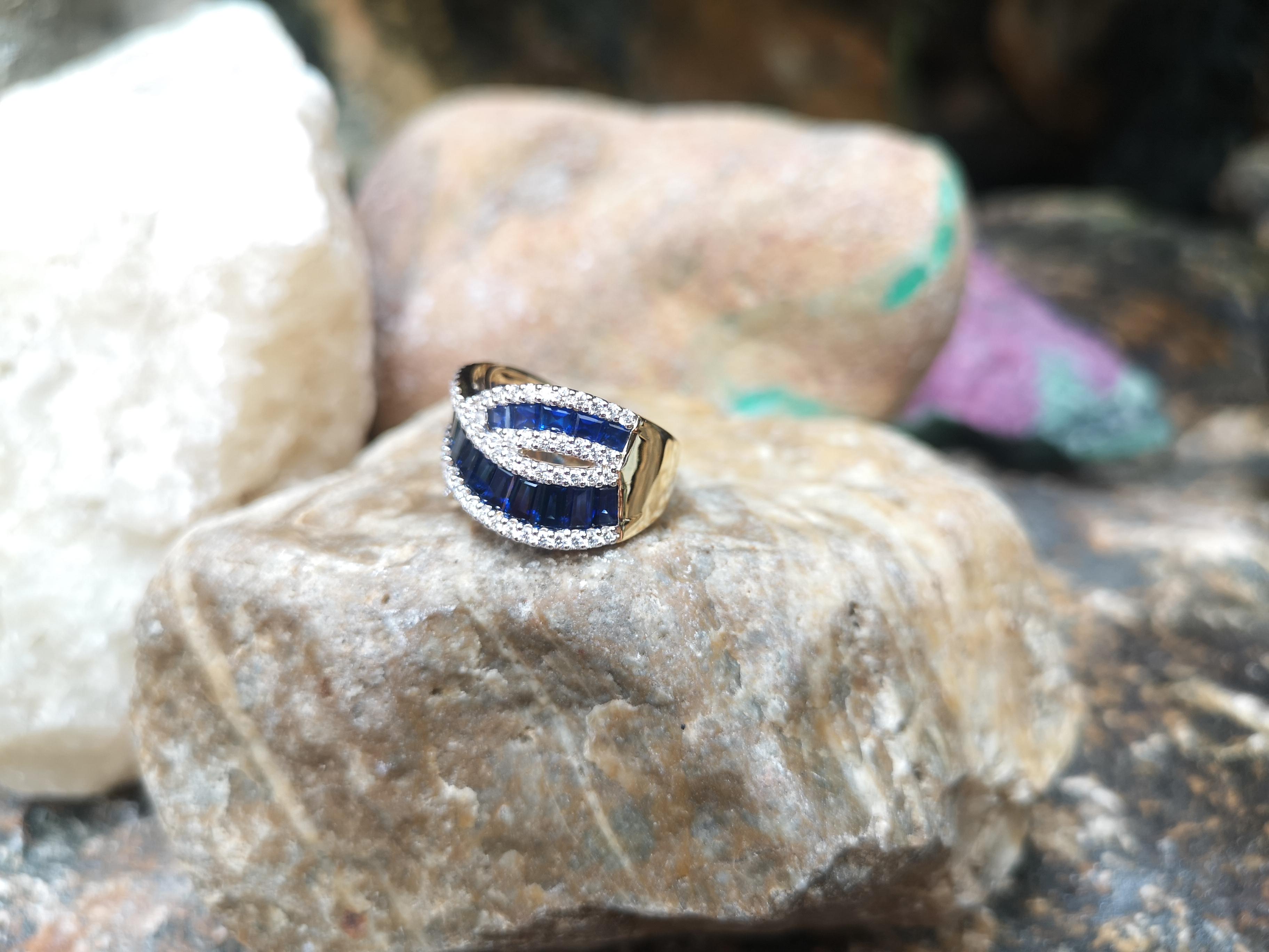 Blauer blauer Saphir mit Diamantring in 18 Karat Goldfassung im Angebot 1