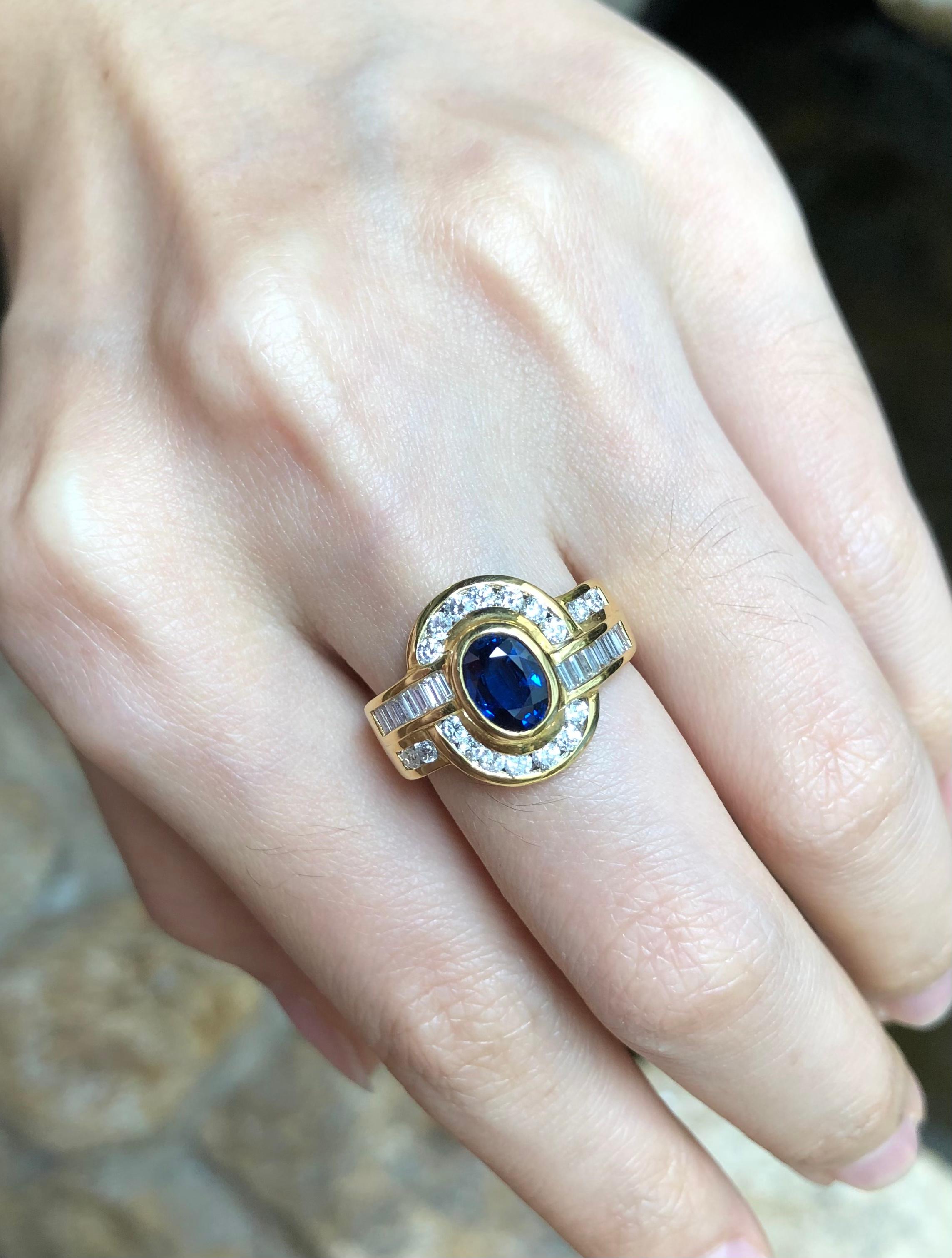 Blauer Saphir mit Diamantring aus 18 Karat Gold in Fassungen im Angebot 1