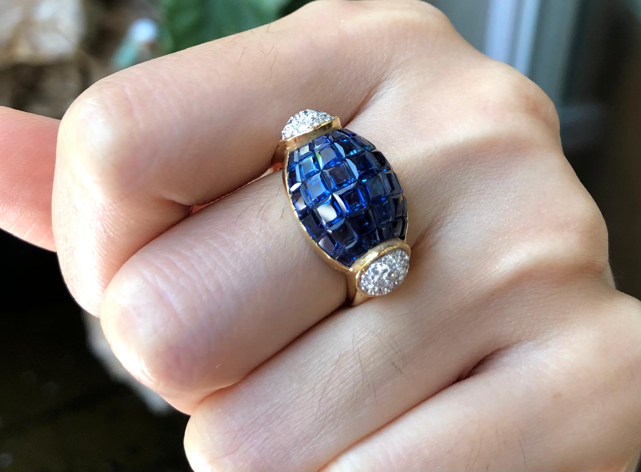 Women's or Men's Blue Sapphire with Diamond Ring Set in 18 Karat Gold Settings For Sale