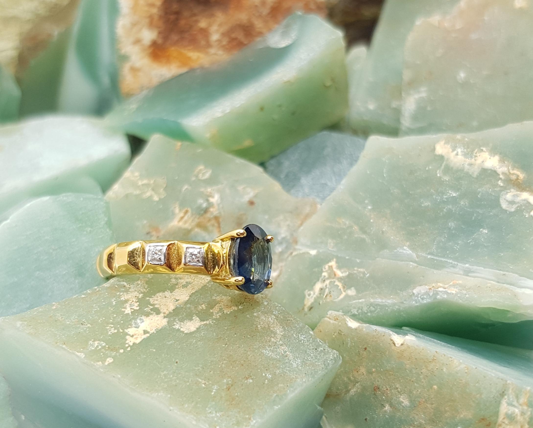 Blue Sapphire with Diamond Ring Set in 18 Karat Gold Settings 2