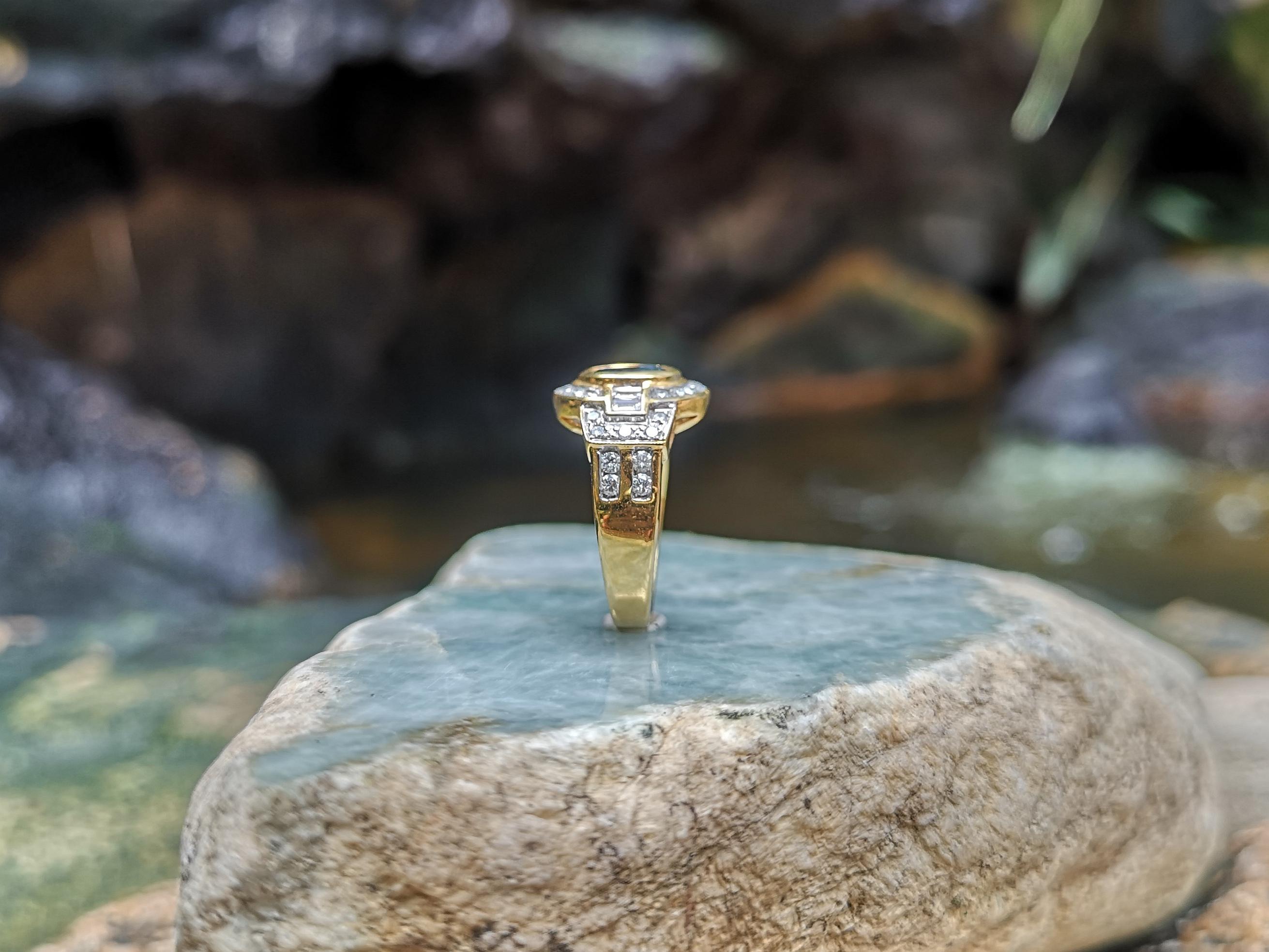 Women's Blue Sapphire with Diamond Ring Set in 18 Karat Gold Settings For Sale