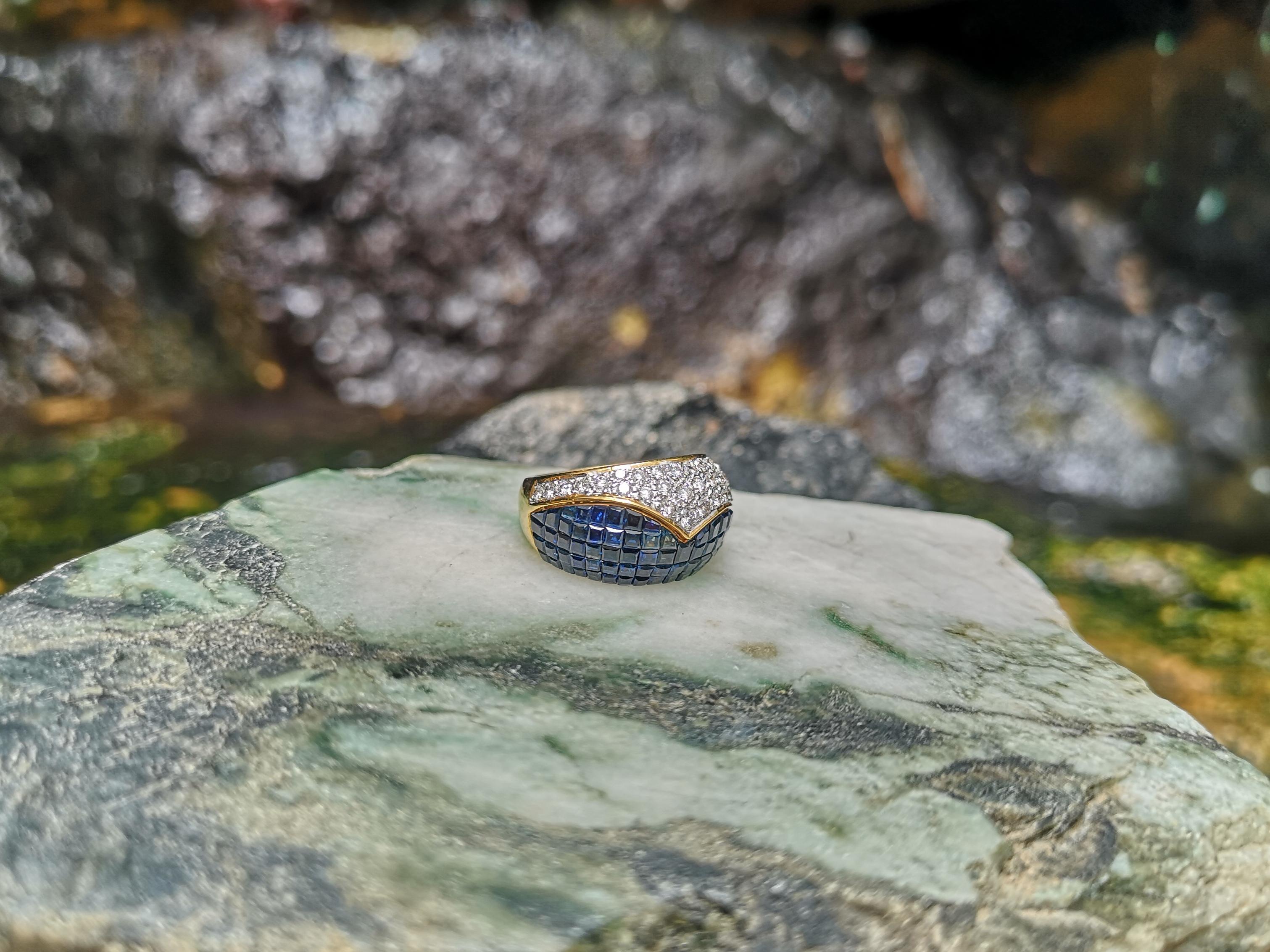Blue Sapphire with Diamond Ring Set in 18 Karat Gold Settings For Sale 3