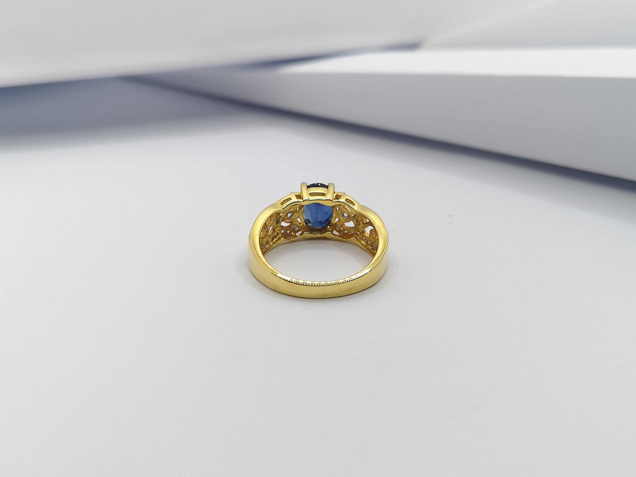 Blue Sapphire  with Diamond Ring set in 18 Karat Gold Settings For Sale 2