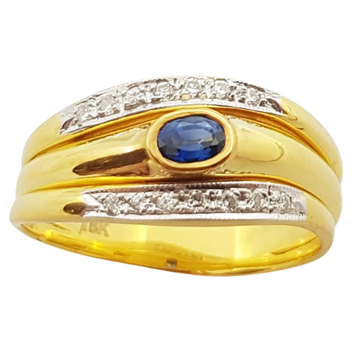 Blue Sapphire with Diamond Ring Set in 18 Karat Gold Settings For Sale