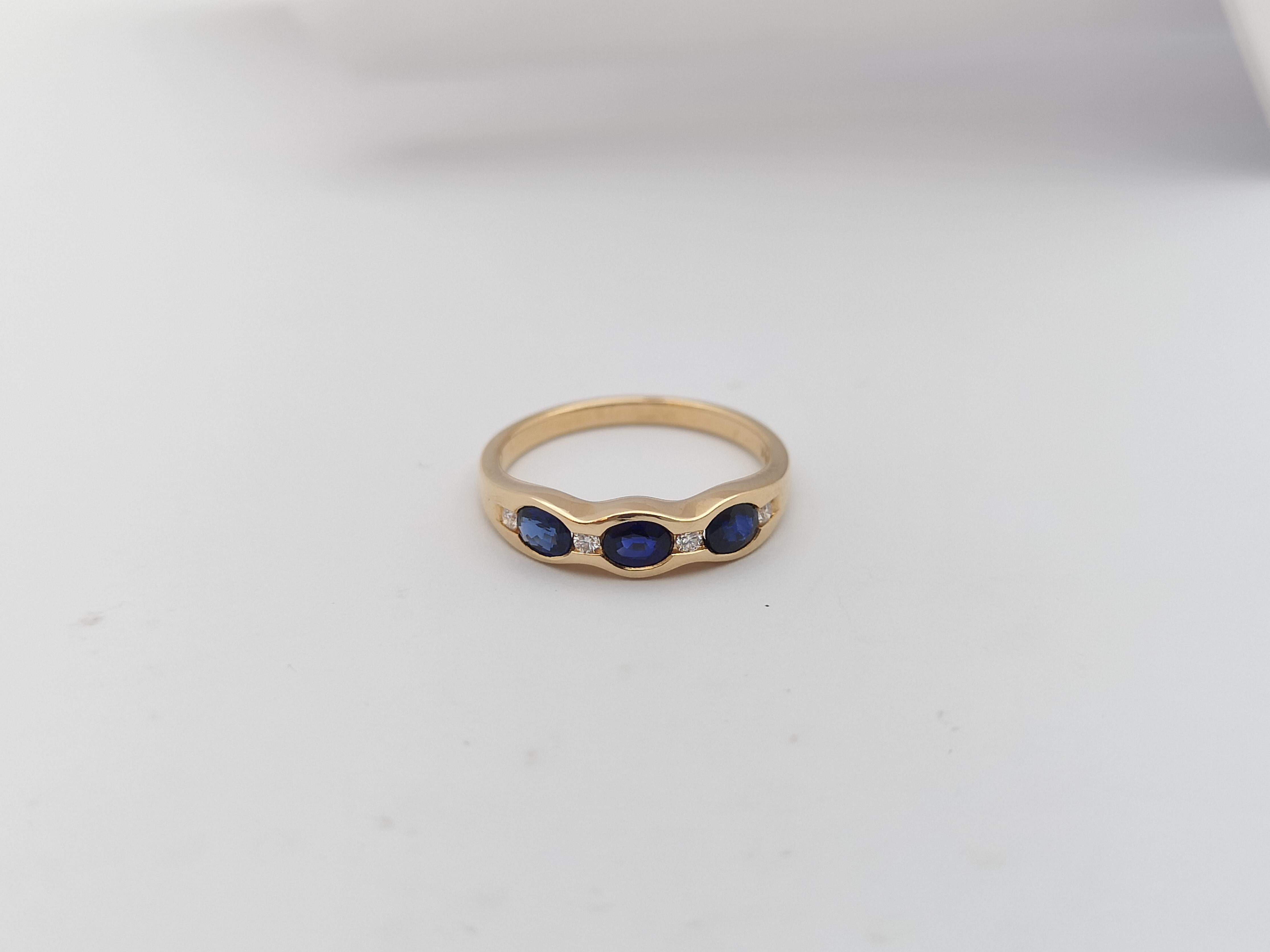 Blue Sapphire with Diamond Ring Set in 18 Karat Rose Gold Settings For Sale 4
