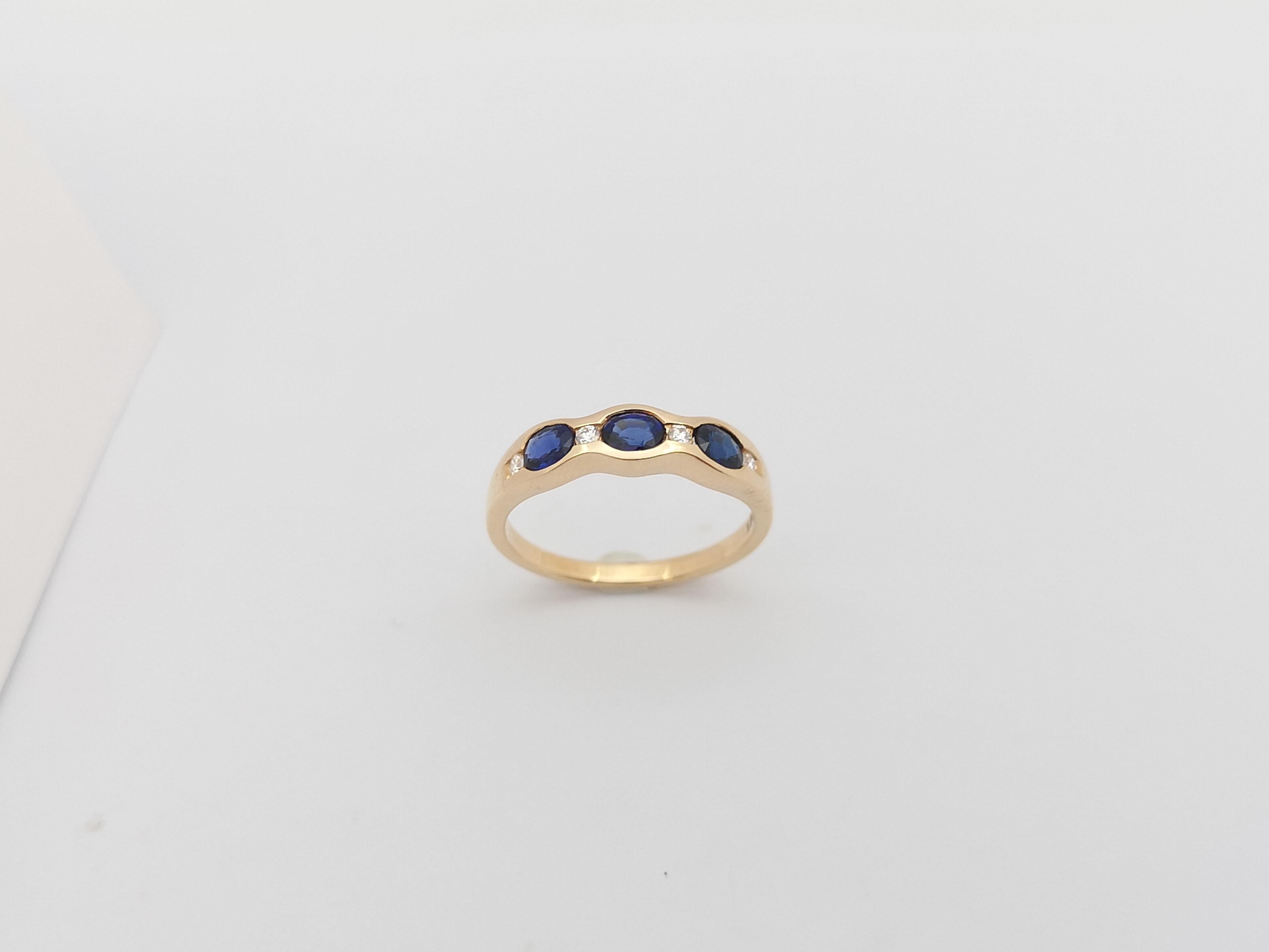 Blue Sapphire with Diamond Ring Set in 18 Karat Rose Gold Settings For Sale 7