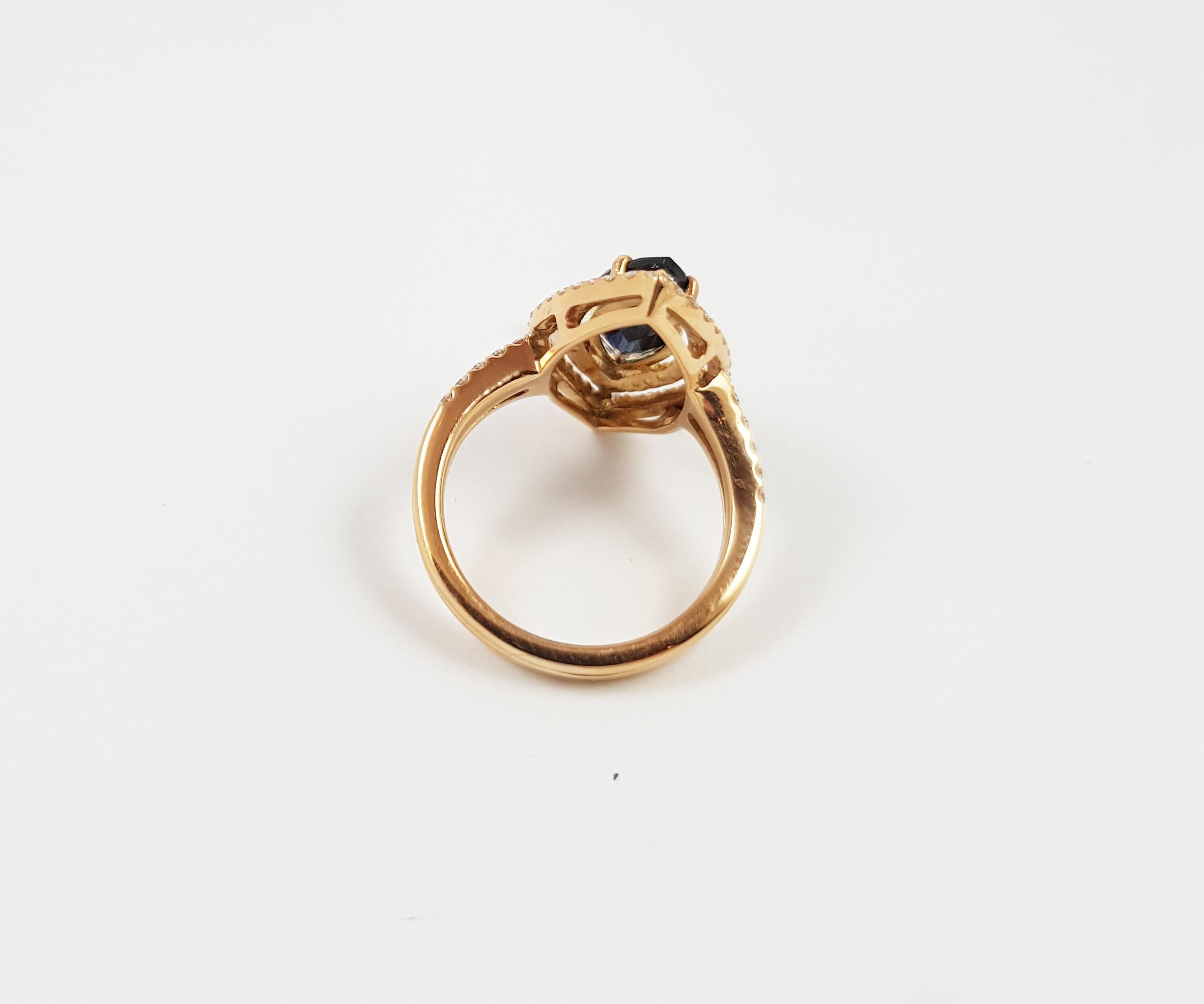Blue Sapphire 2.77 carats with Diamond 0.63 carat Ring set in 18 Karat Rose Gold Settings

Width: 1.1 cm
Length: 2.1 cm 
Ring Size: 52

