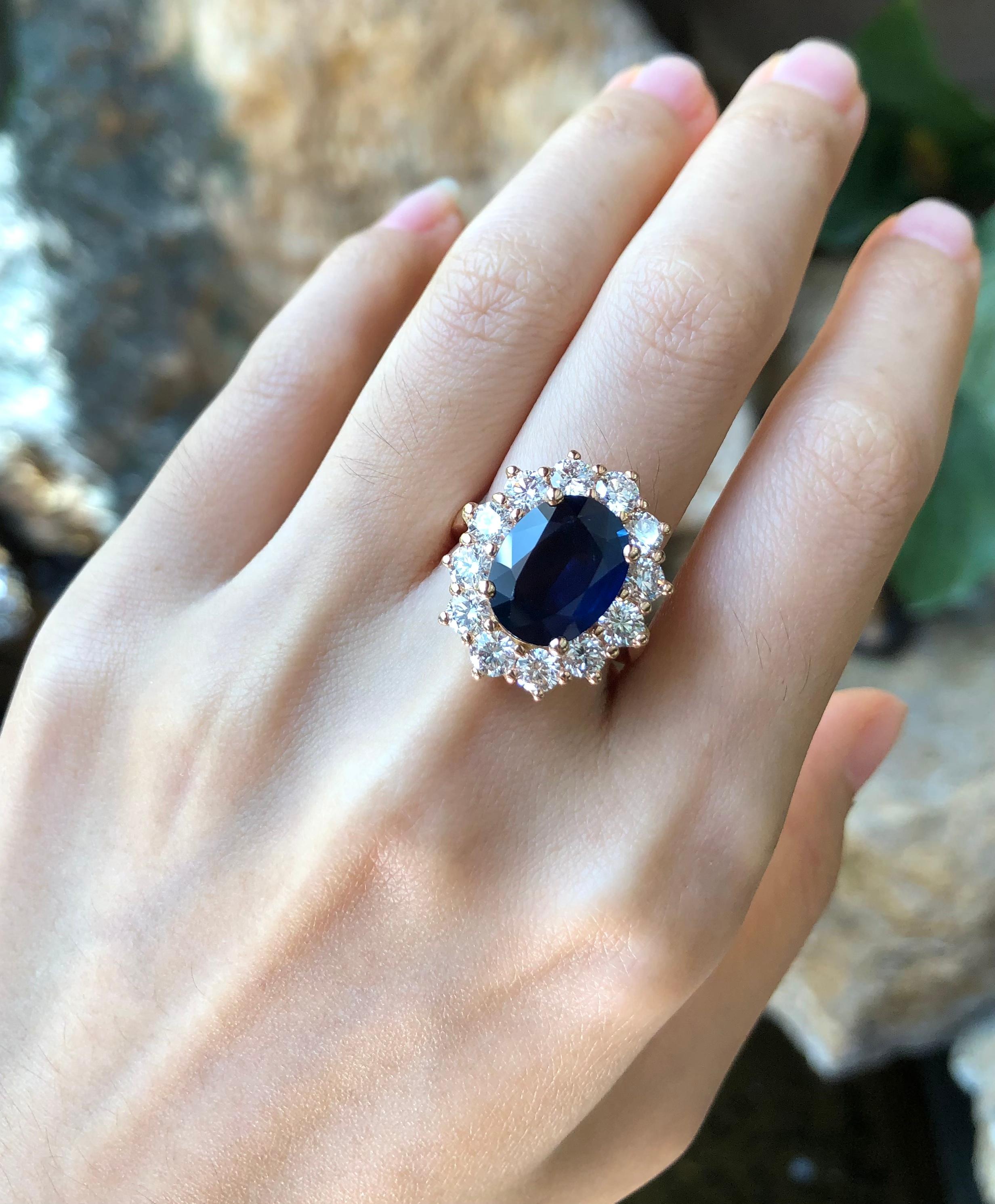 Blue Sapphire with Diamond Ring set in 18 Karat Rose Gold Settings In New Condition For Sale In Bangkok, TH