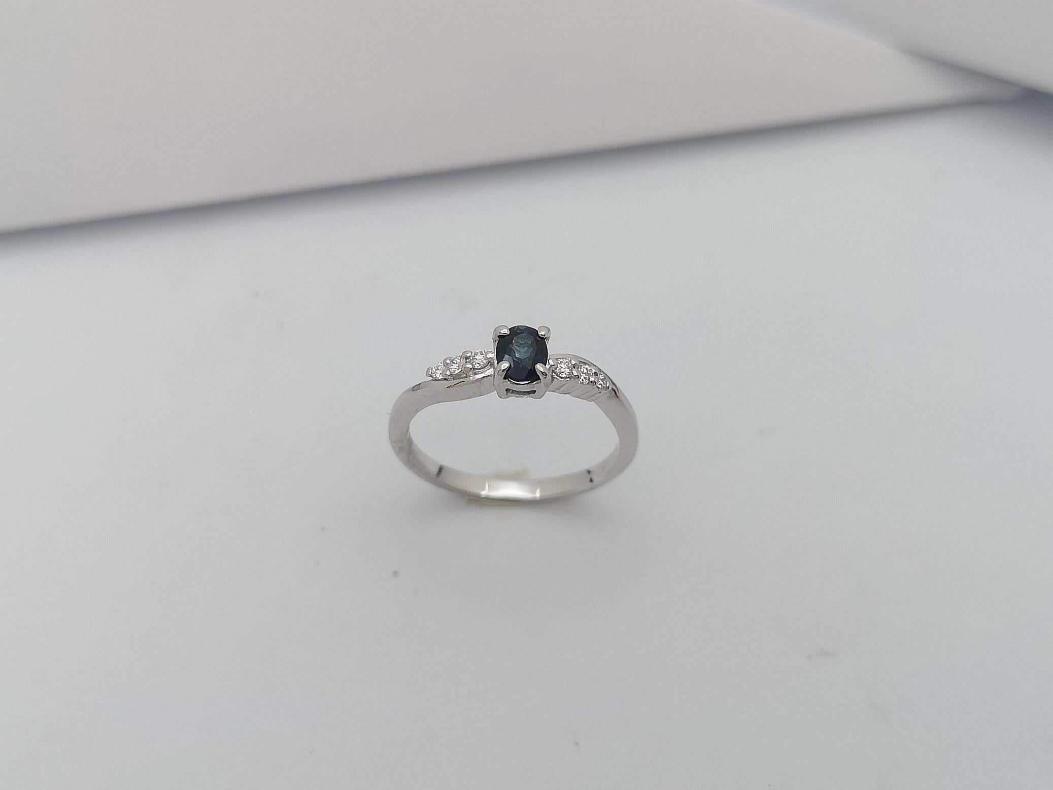 Blue Sapphire with Diamond Ring set in 18 Karat White Gold Settings For Sale 4