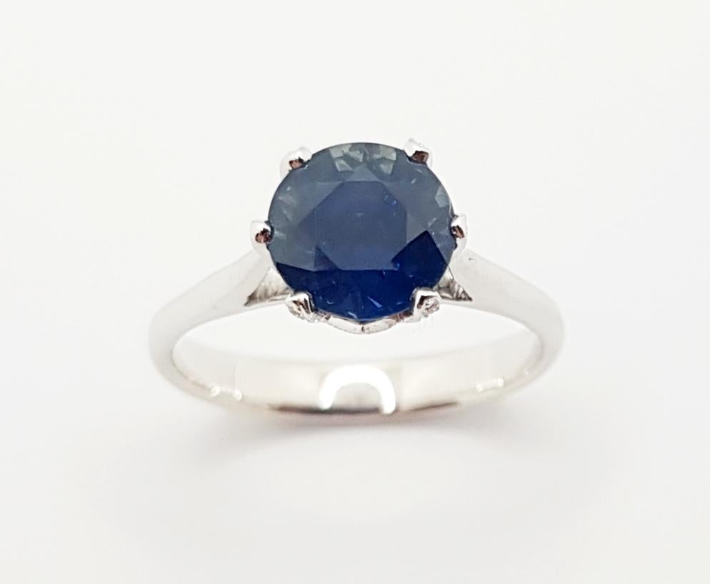 Blue Sapphire  with Diamond Ring set in 18 Karat White Gold Settings For Sale 4