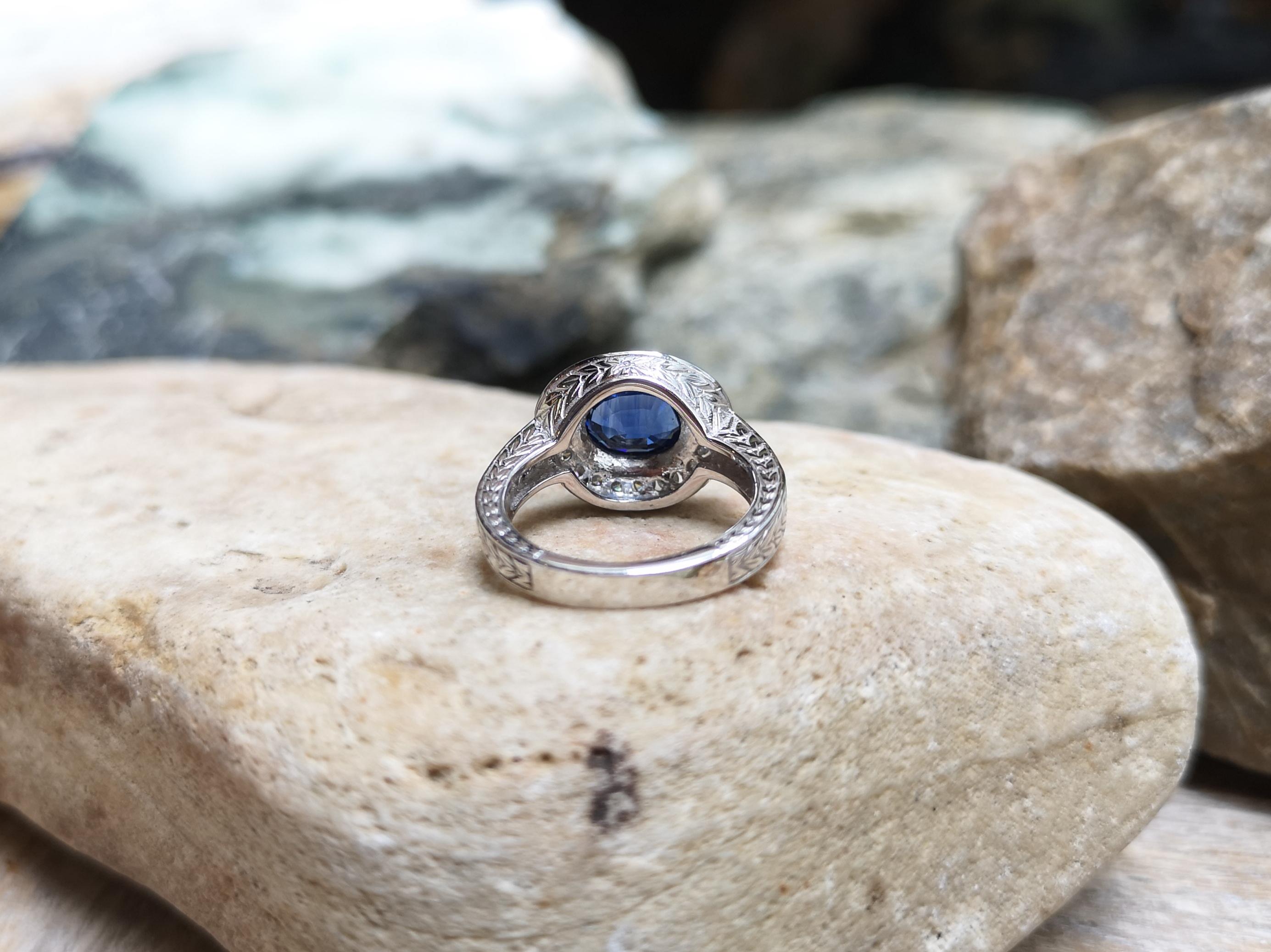 Blue Sapphire with Diamond Ring Set in 18 Karat White Gold Settings For Sale 5