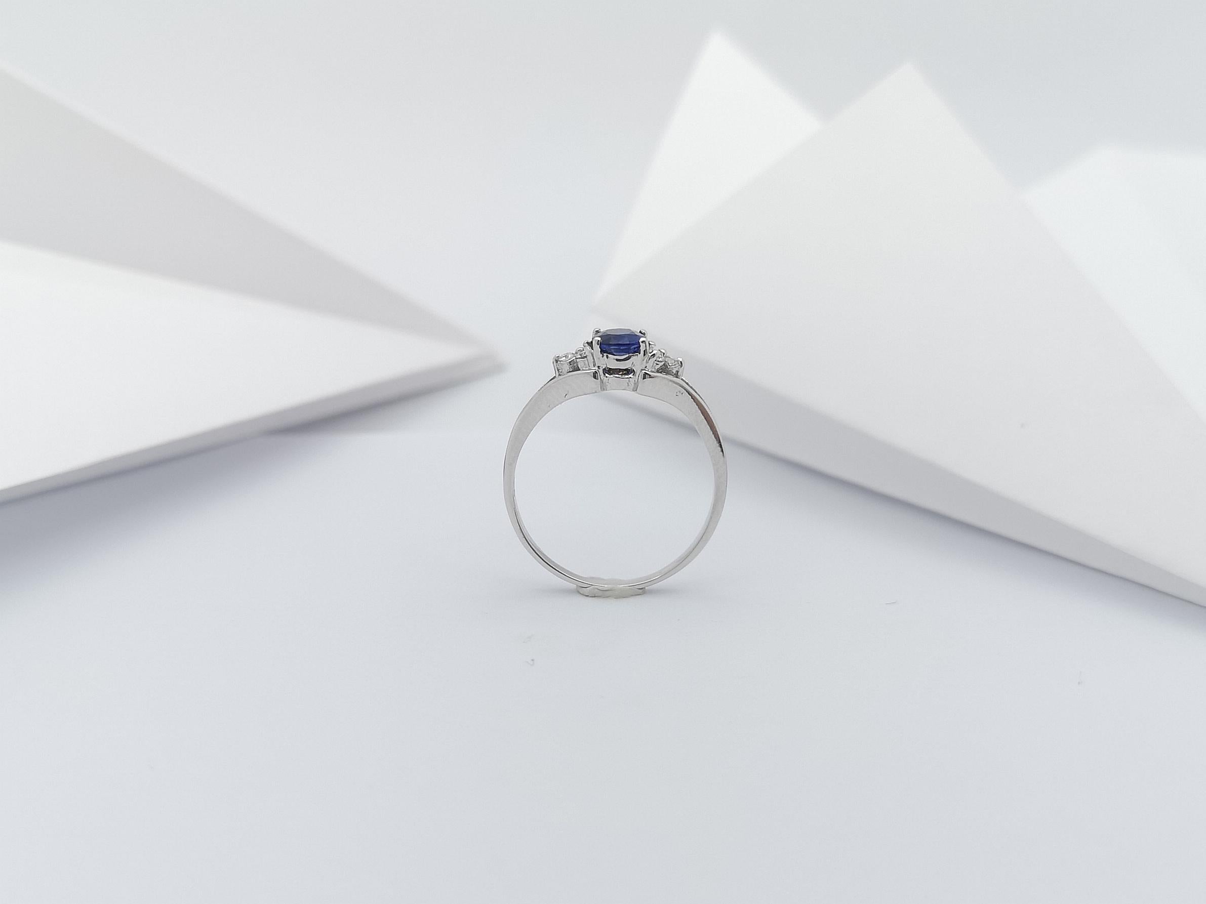 Blue Sapphire with Diamond Ring Set in 18 Karat White Gold Settings For Sale 5