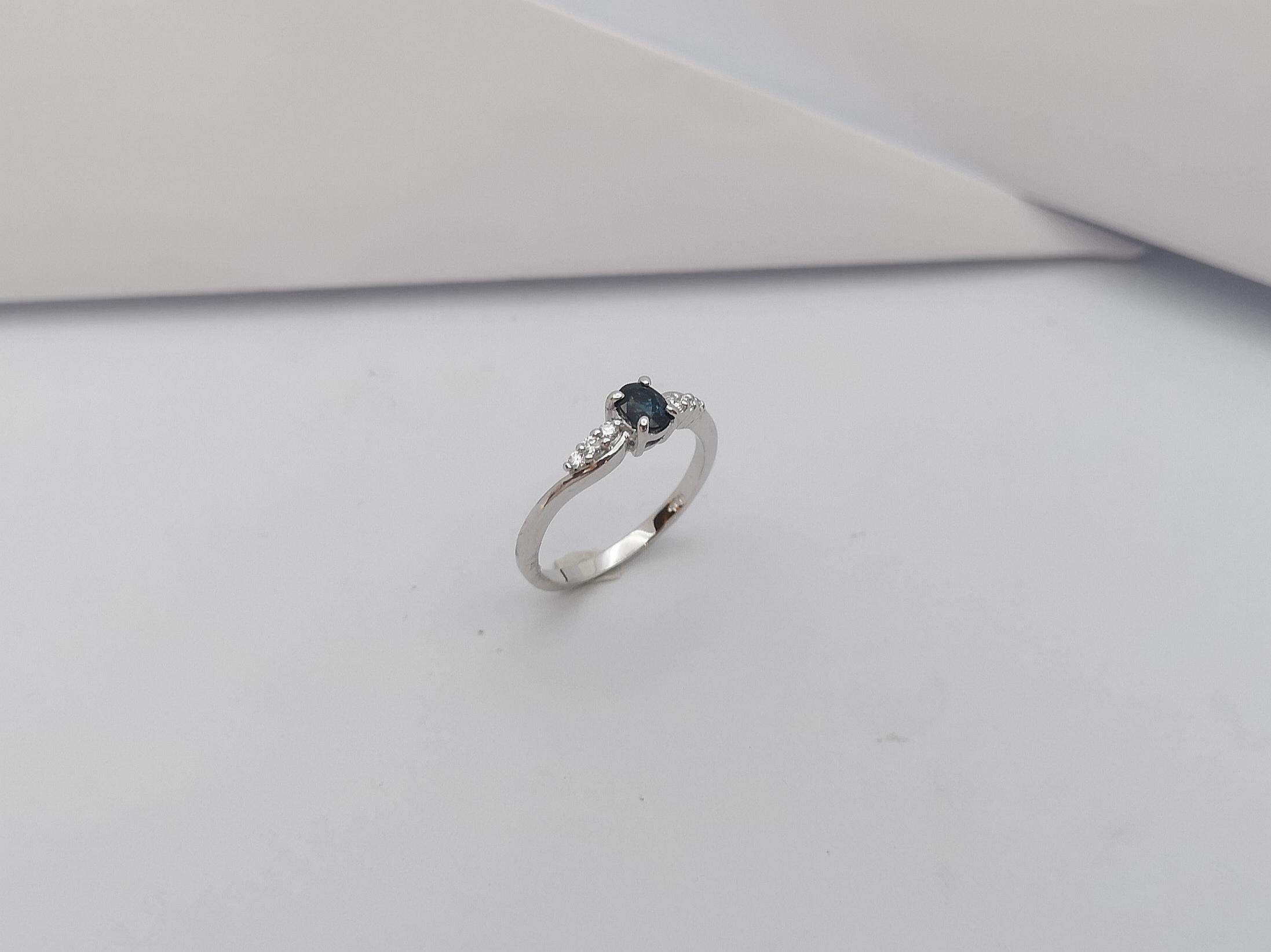 Blue Sapphire with Diamond Ring set in 18 Karat White Gold Settings For Sale 6