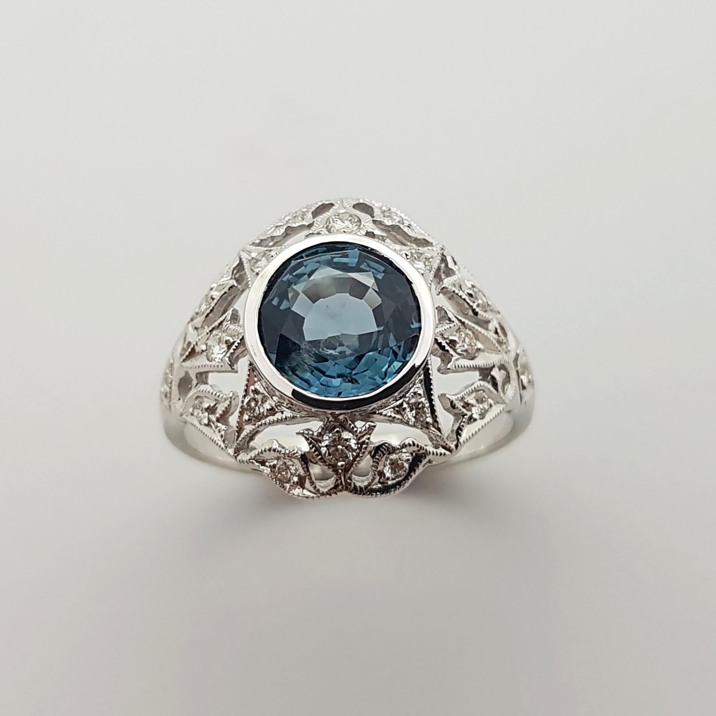 Blue Sapphire with Diamond Ring Set in 18 Karat White Gold Settings For Sale 3