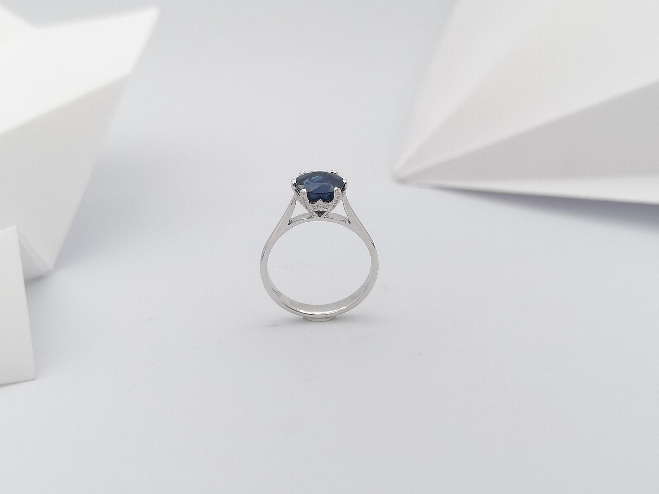 Blue Sapphire  with Diamond Ring set in 18 Karat White Gold Settings For Sale 6