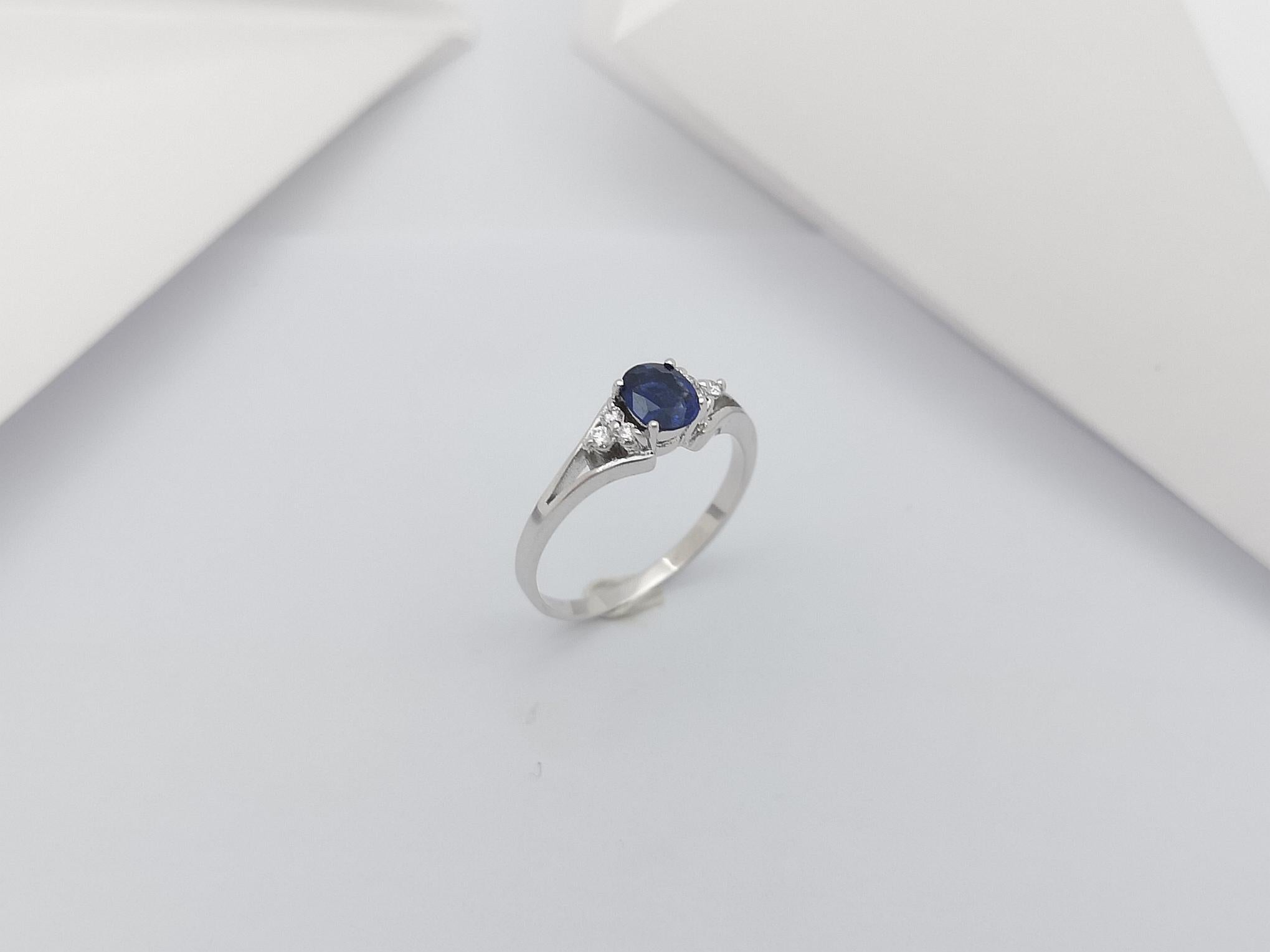 Blue Sapphire with Diamond Ring Set in 18 Karat White Gold Settings For Sale 7