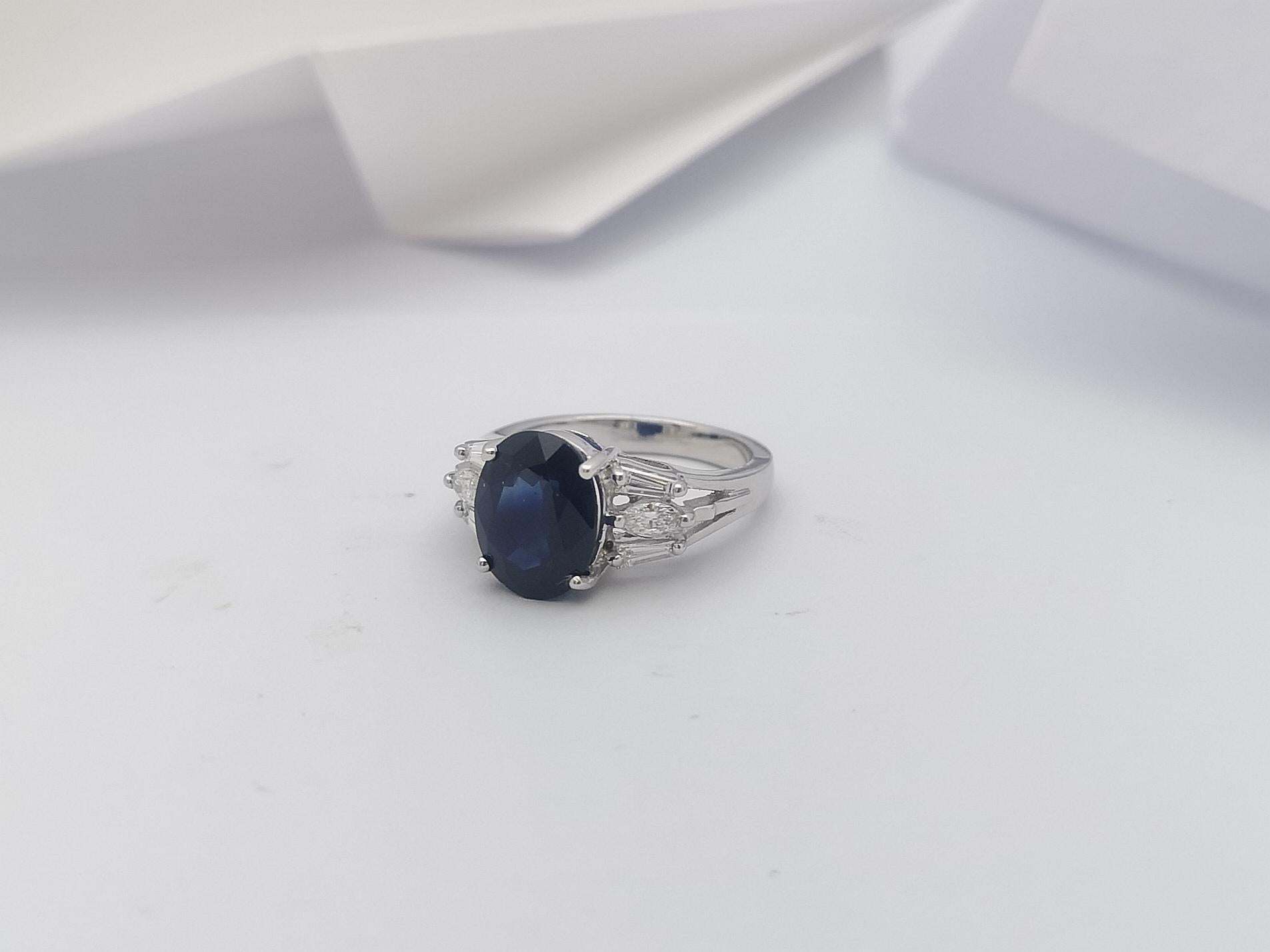 Blue Sapphire with Diamond Ring set in 18 Karat White Gold Settings For Sale 8